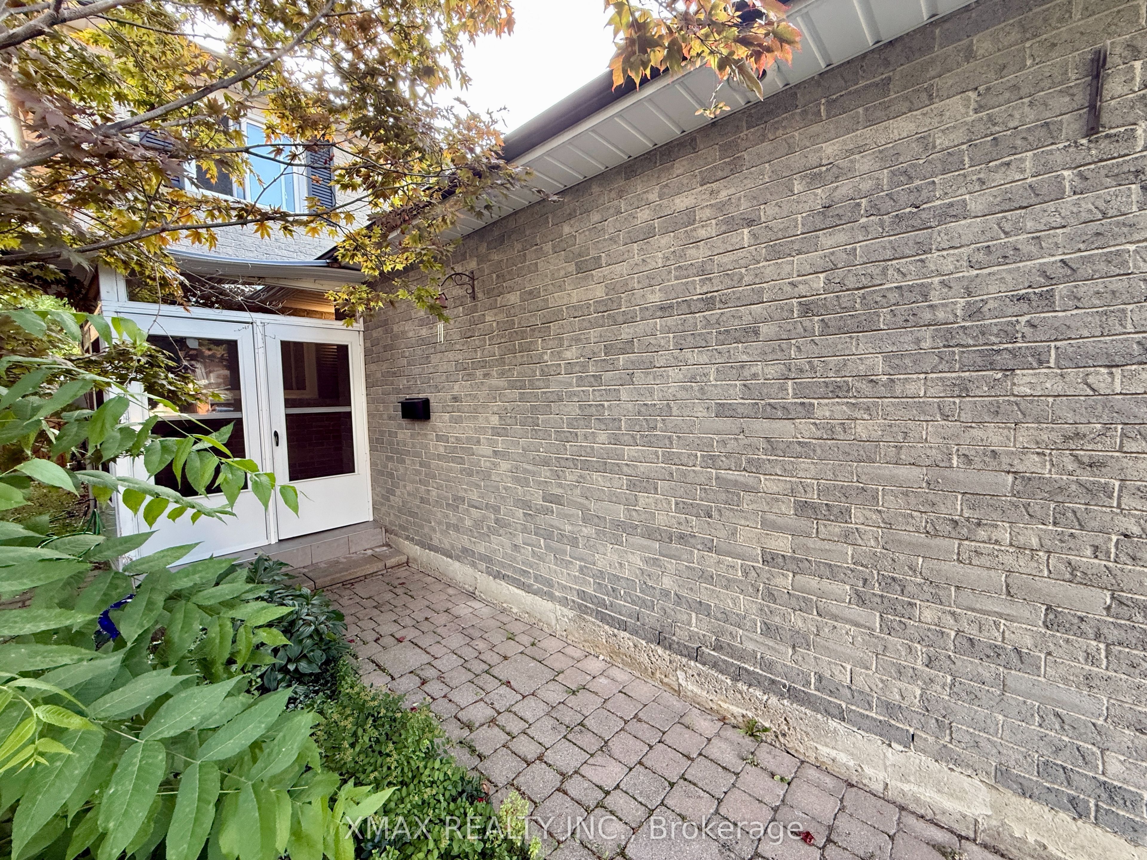 82 Lund Street, Richmond Hill, ON L4C 5V9 photo 5