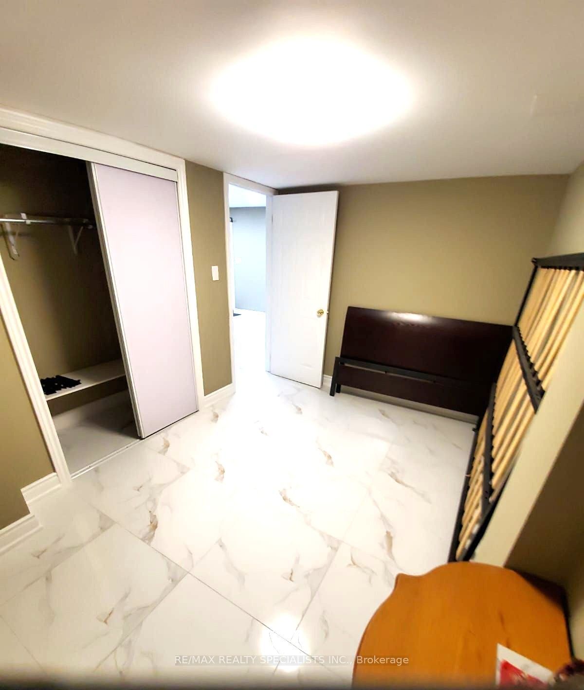 42 Skylark Drive Basement, Vaughan, ON L4H 2C4 photo 5