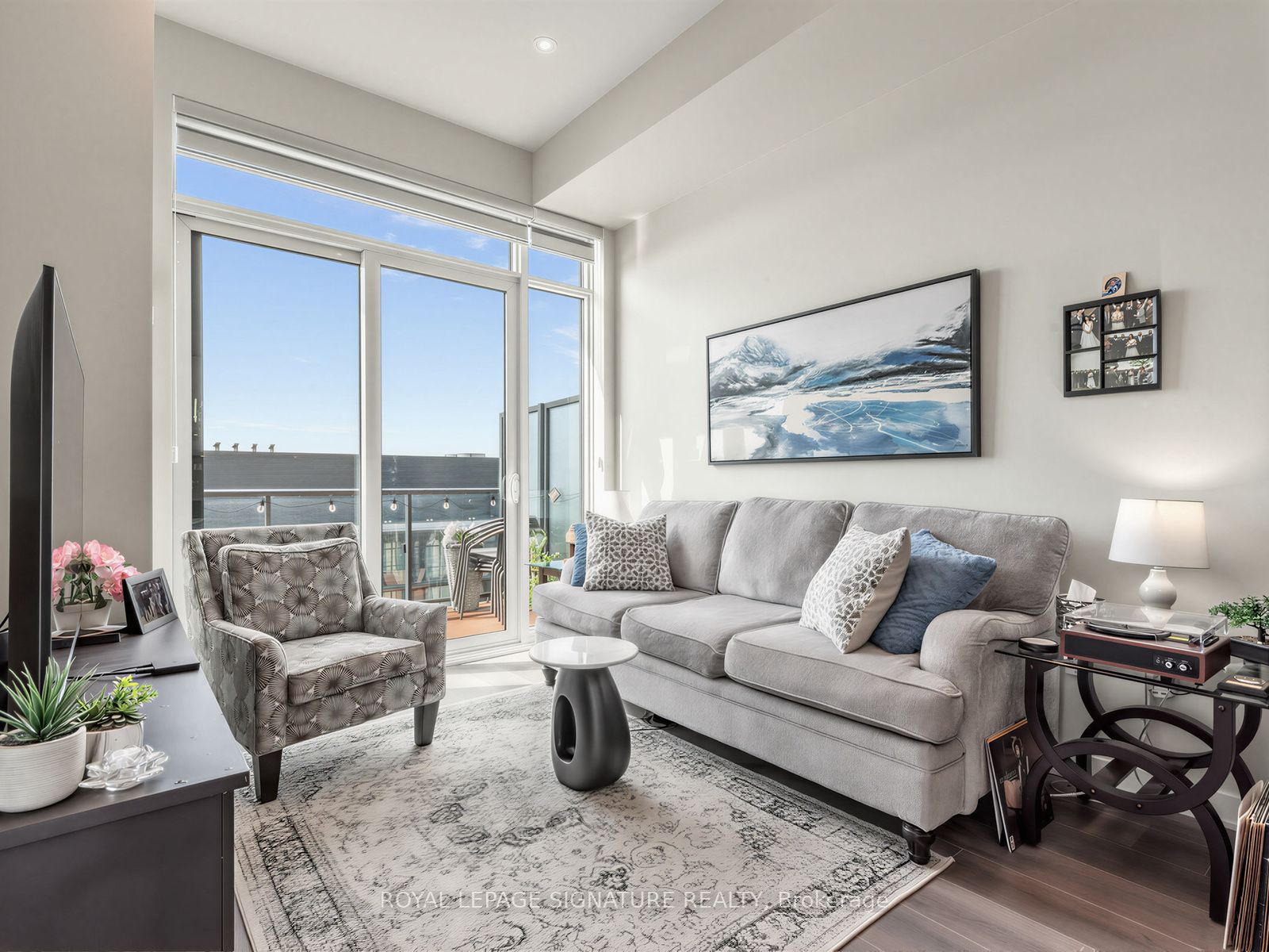 100 Eagle Rock Way 1205, Vaughan, ON L6A 5C2 photo 2