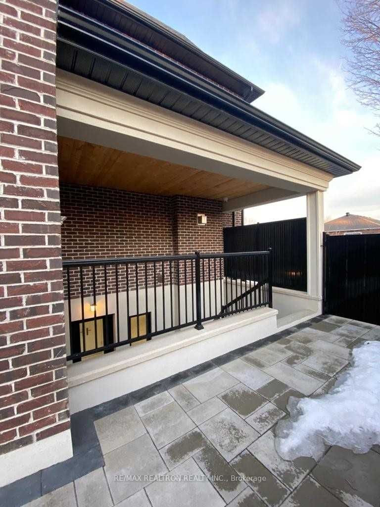 25 Lancer Drive Lower L, Vaughan, ON L6A 1E1 photo 2