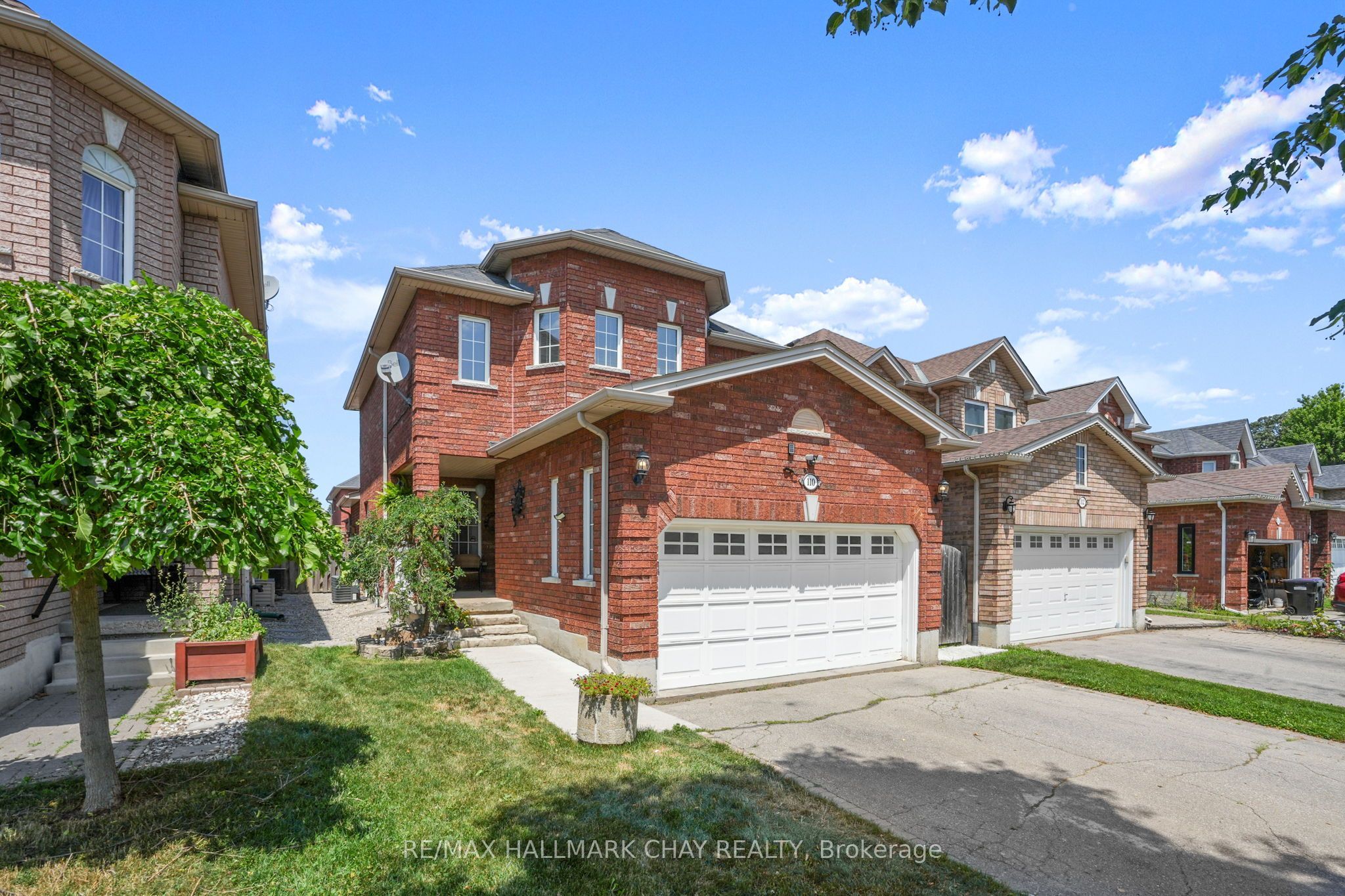 110 Henderson Crescent, New Tecumseth, ON L9R 1Y5 photo 2