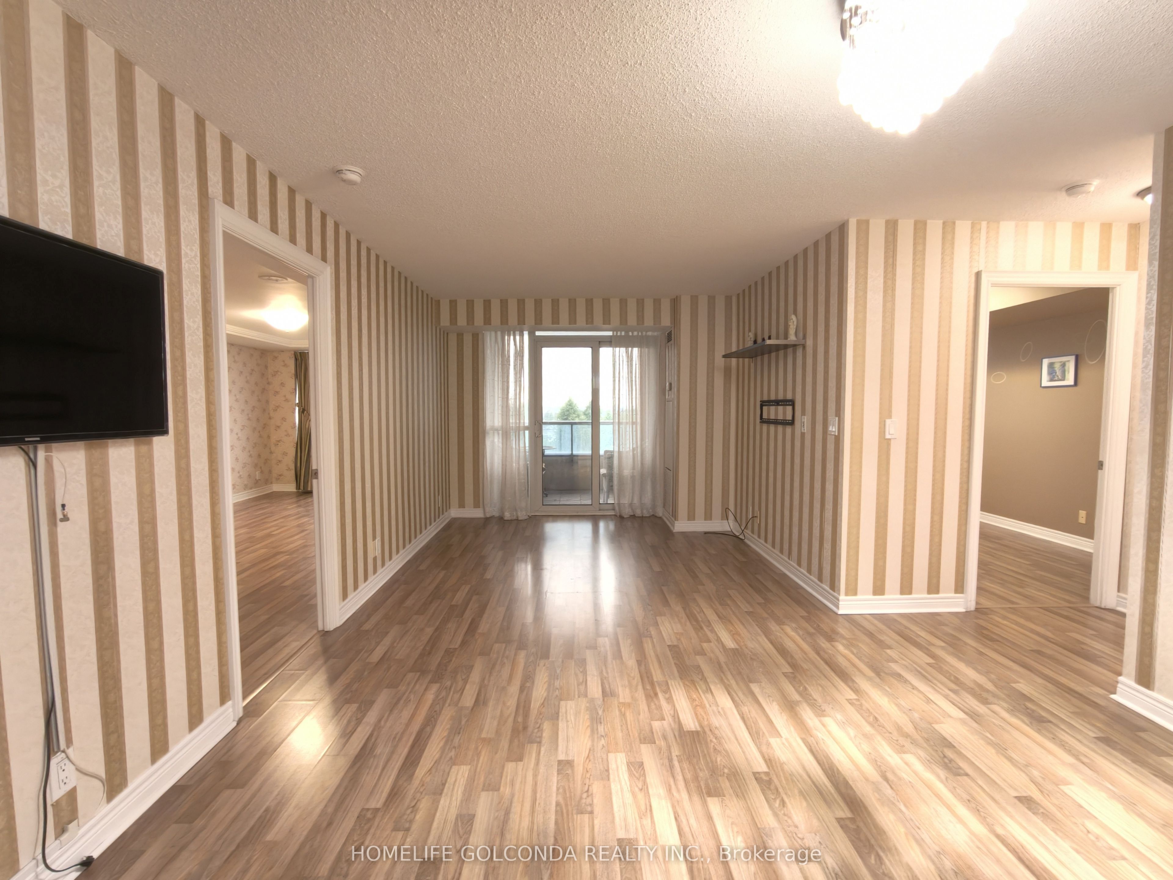 33 Cox Boulevard 720, Markham, ON L3R 8A6 photo 2