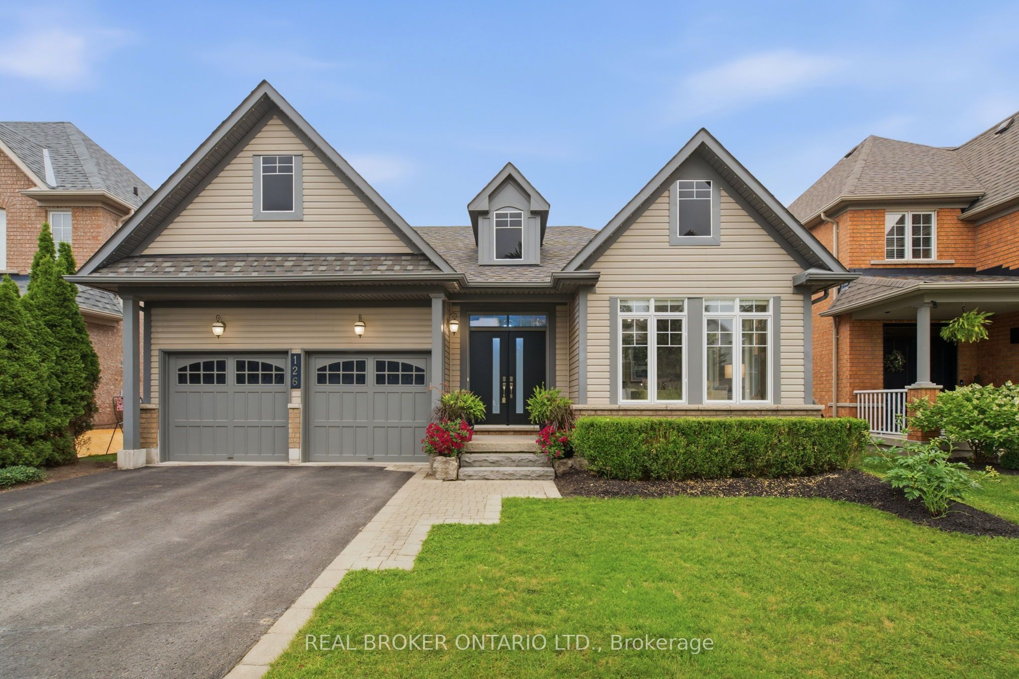 126 Second Avenue, Uxbridge, ON L9P 2A2 photo 2