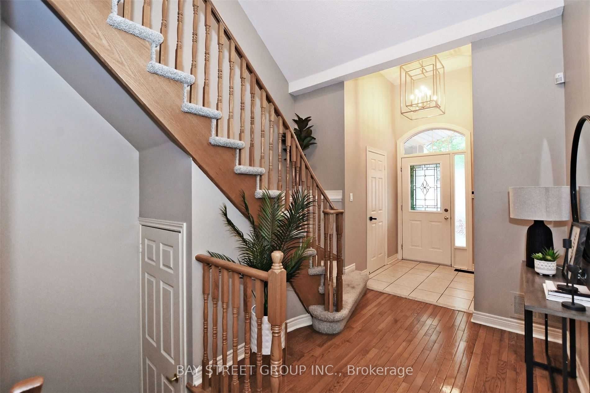 54 Earl Stewart Drive, Aurora, ON L4G 7P4 photo 3
