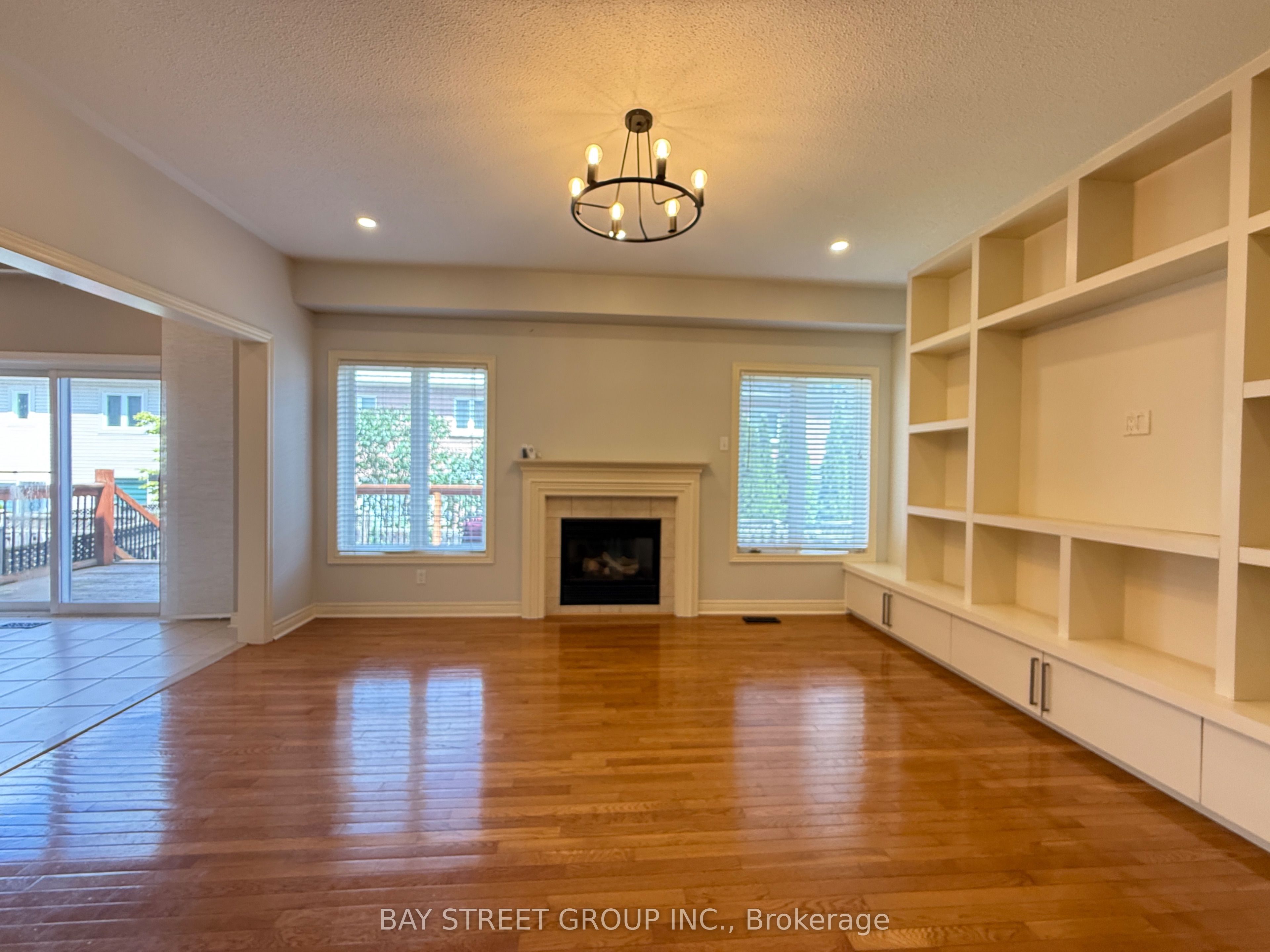 54 Earl Stewart Drive, Aurora, ON L4G 7P4 photo 4