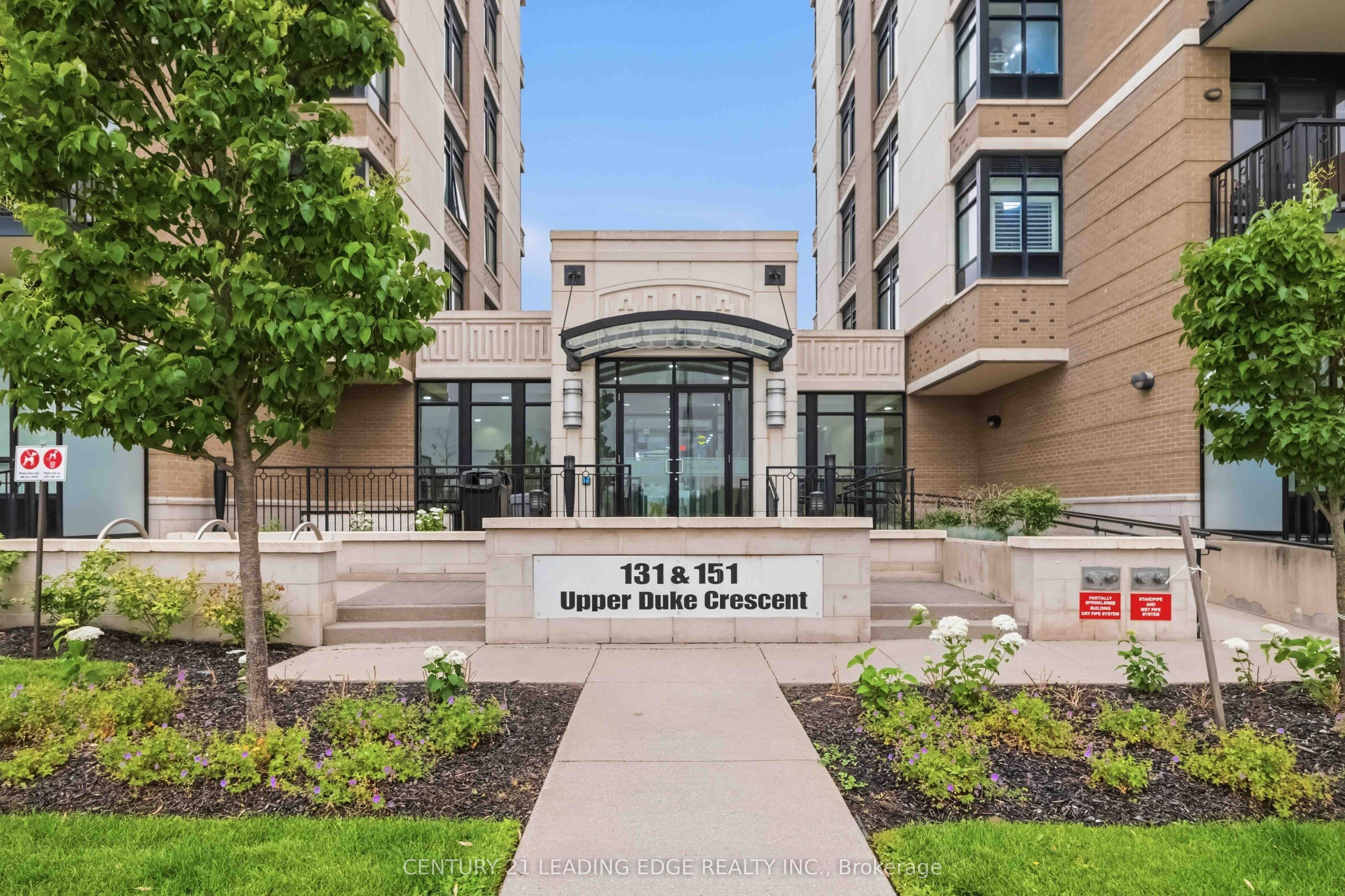 151 Upper Duke Crescent 405, Markham, ON L6G 0E1