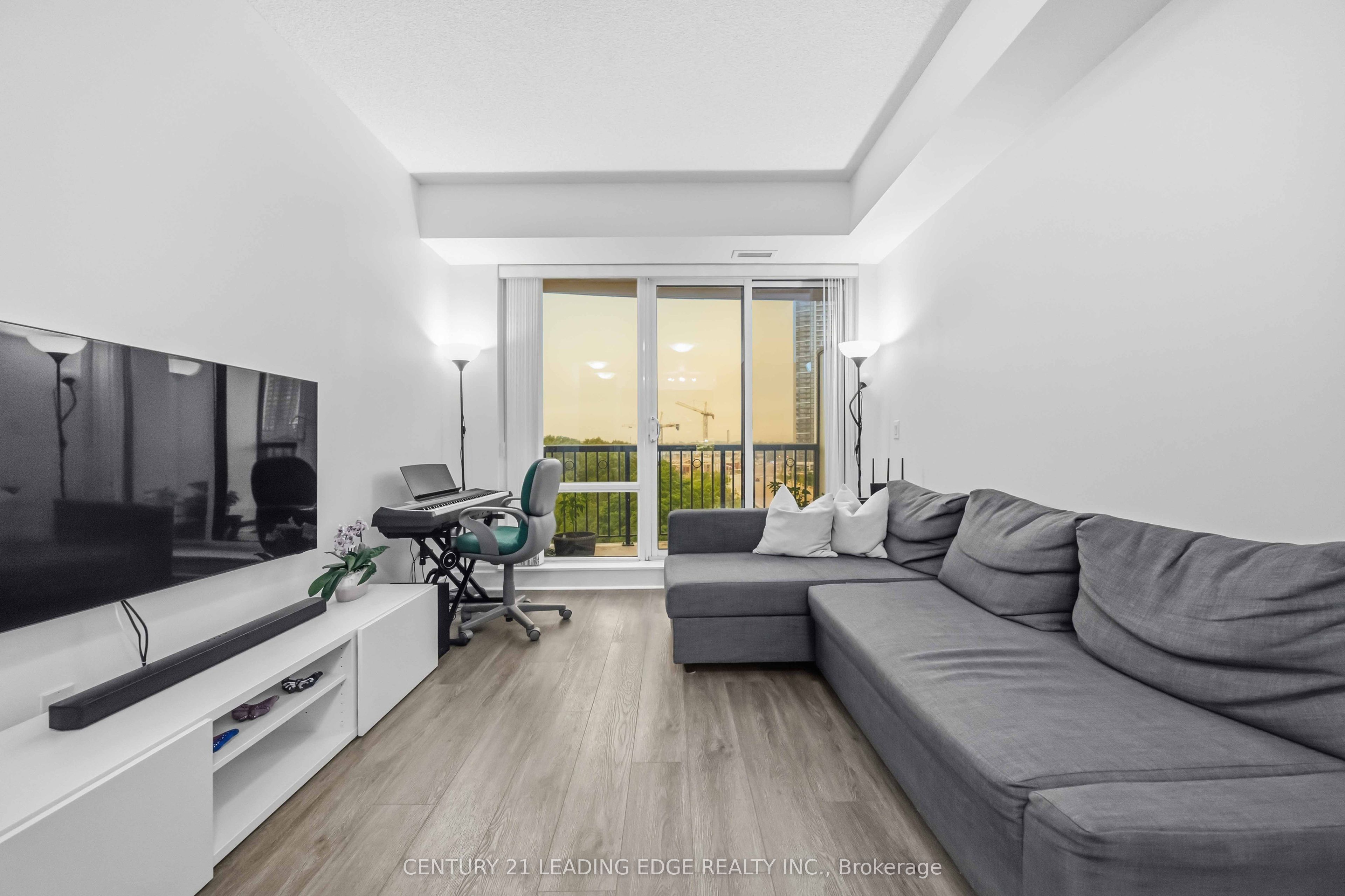 151 Upper Duke Crescent 405, Markham, ON L6G 0E1 photo 5