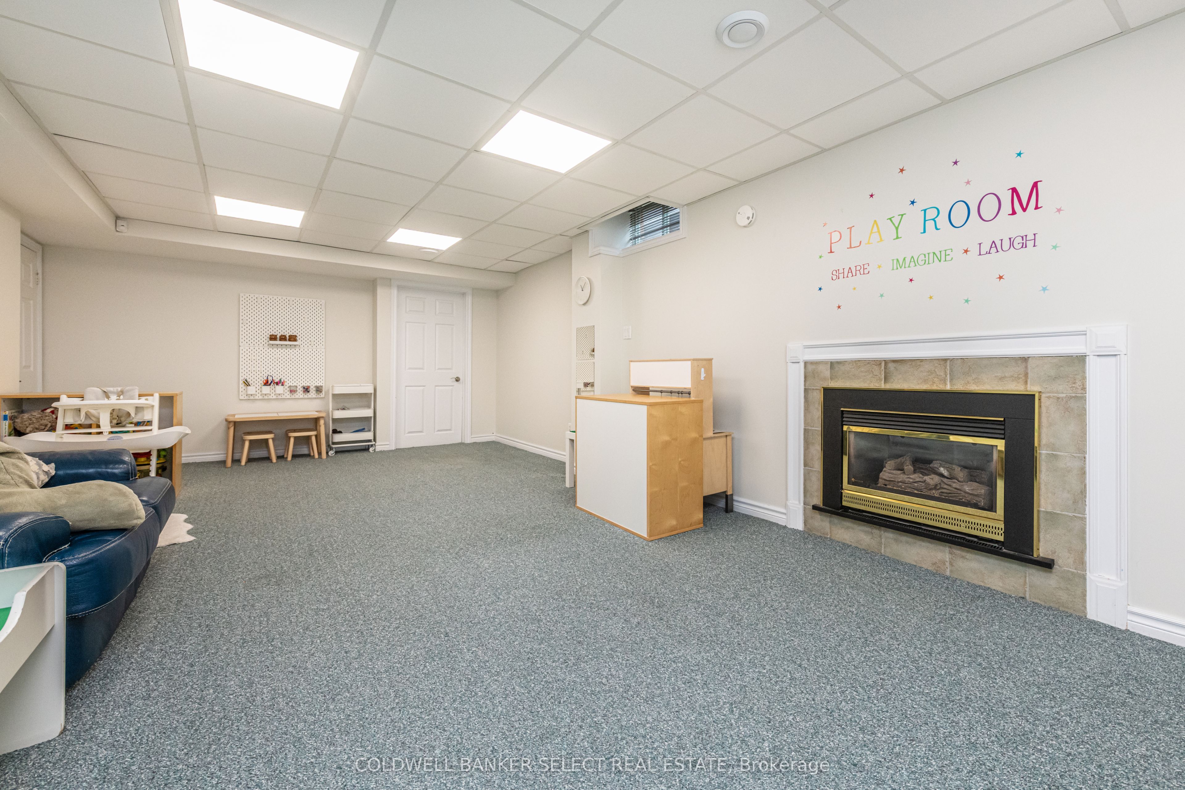 154 Conti Crescent, Vaughan, ON L4L 6V4