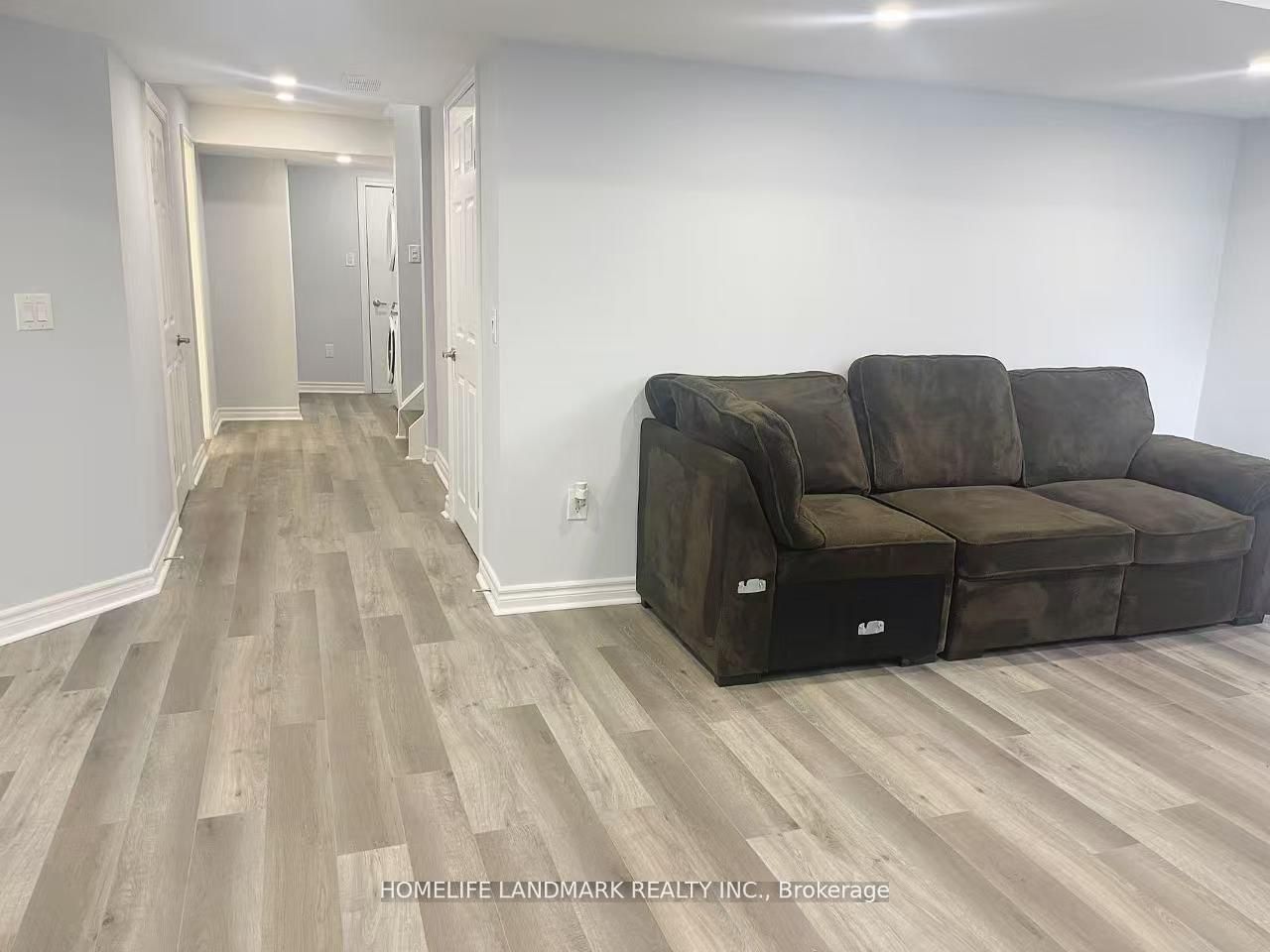 21 Weekes Avenue Basement, Richmond Hill, ON L4E 0N3 photo 5