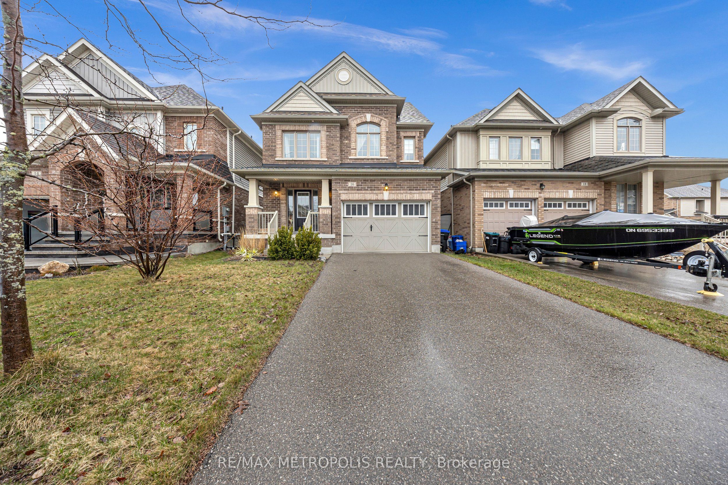 16 Treetops Boulevard, New Tecumseth, ON L9R 0M3 photo 3