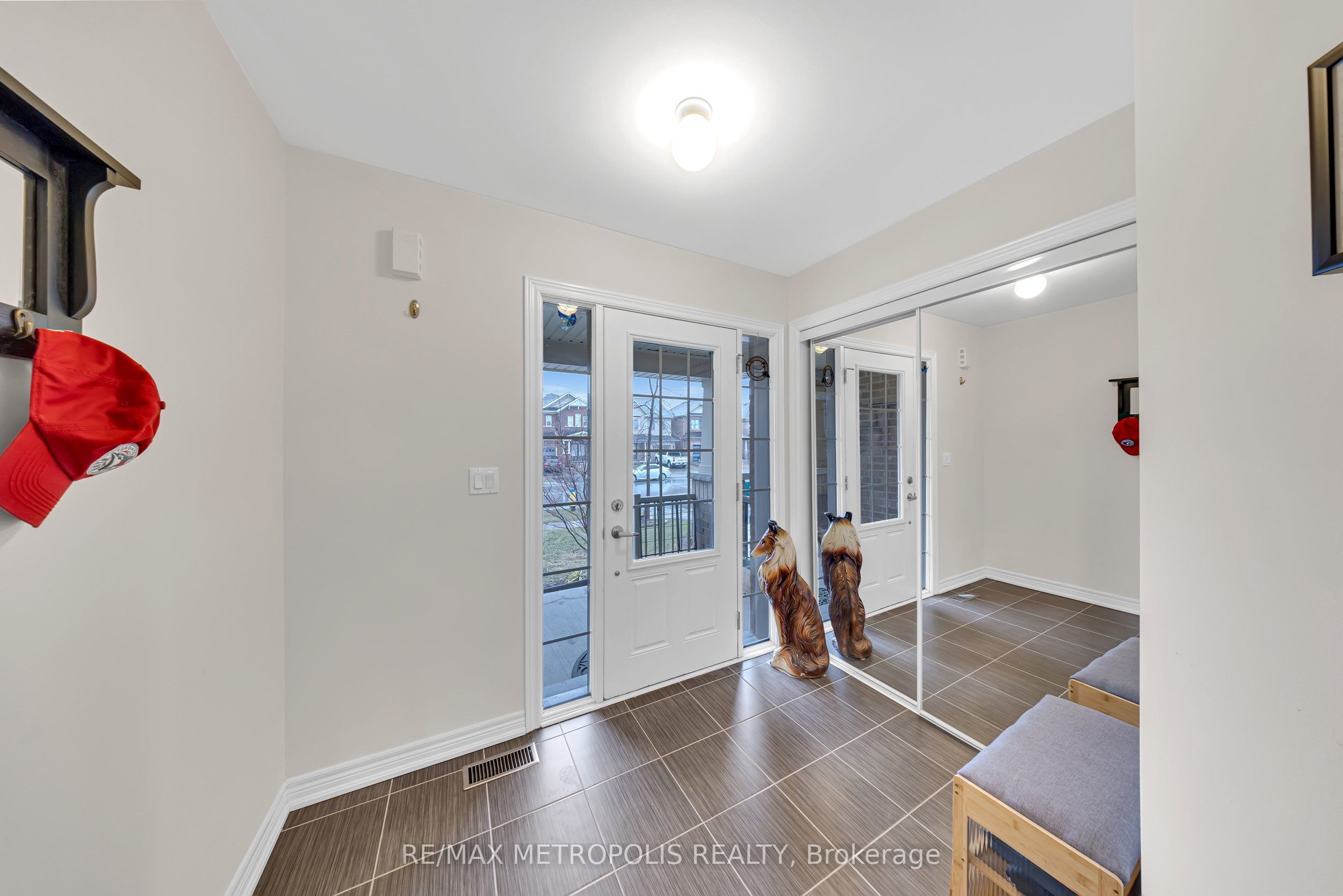 16 Treetops Boulevard, New Tecumseth, ON L9R 0M3 photo 4