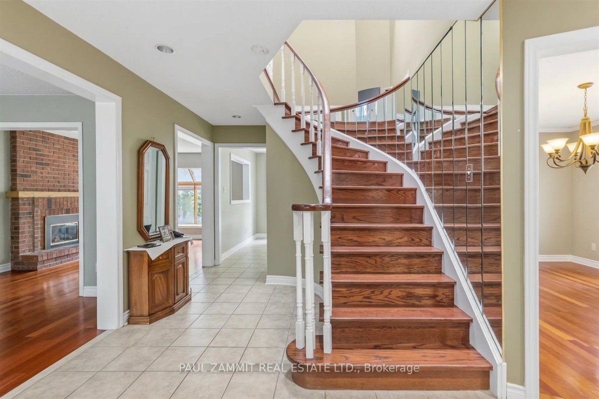 180 Lyndhurst Drive, Markham, ON L3T 6T6 photo 5