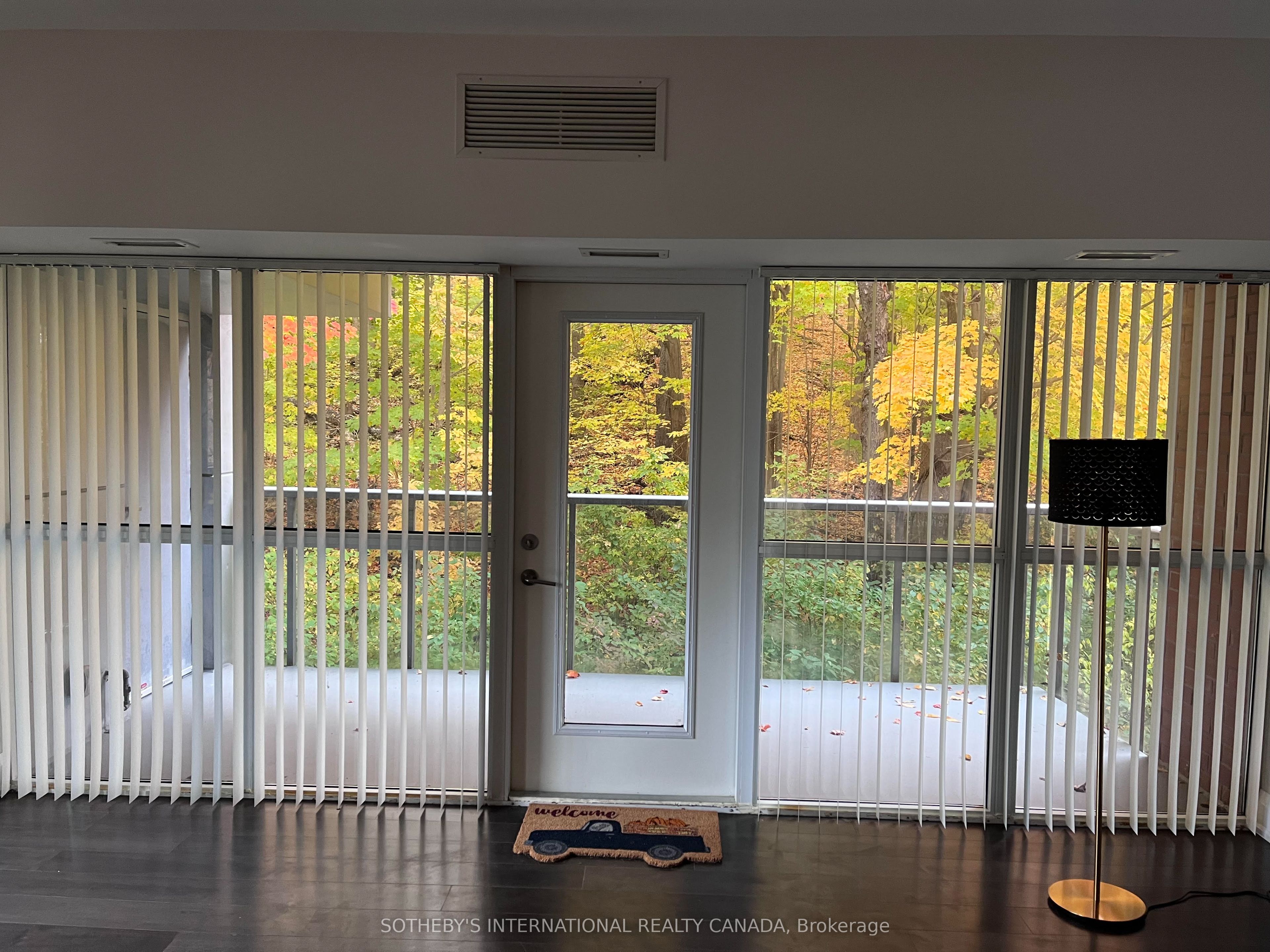 8302 Islington Avenue 209, Vaughan, ON L4L 0E6 photo 4