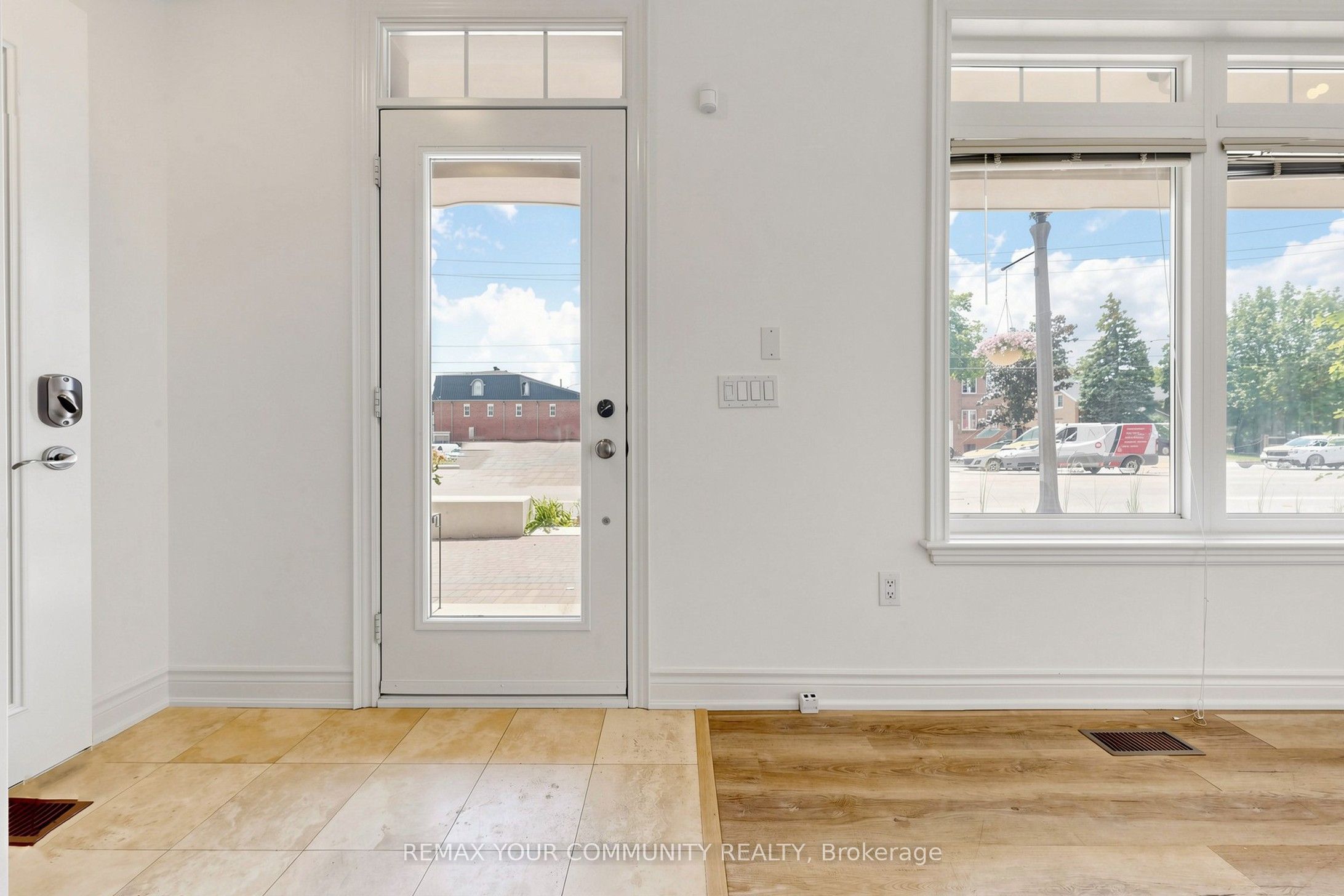 2298 Major Mackenzie Drive, Vaughan, ON L6A 0C4 photo 3