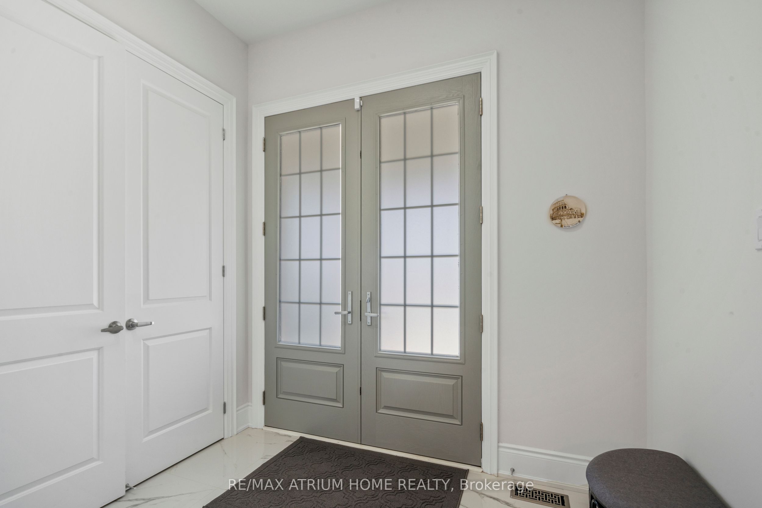 71 Silk Twist Drive, East Gwillimbury, ON L9N 0W4 photo 3