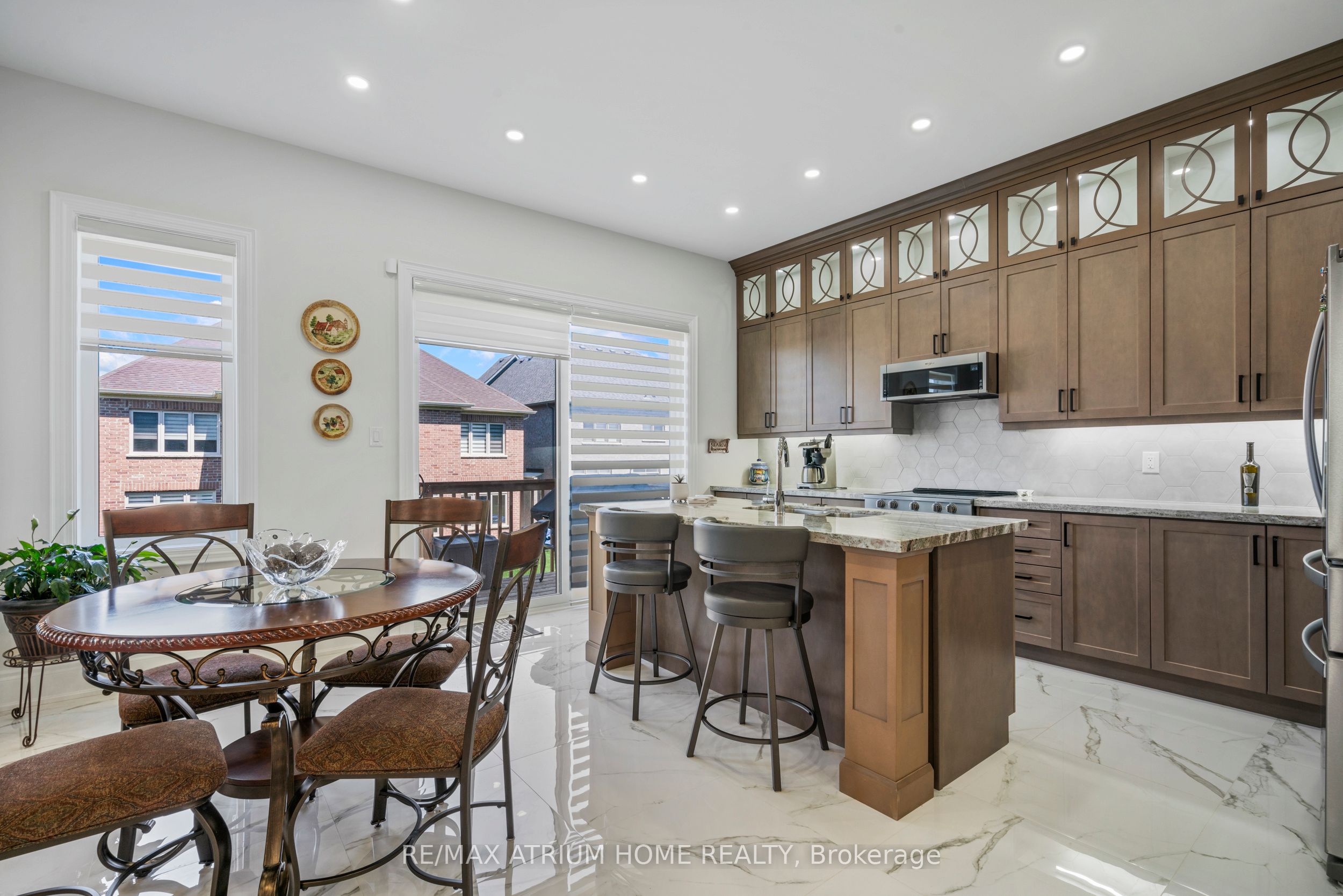 71 Silk Twist Drive, East Gwillimbury, ON L9N 0W4 photo 5