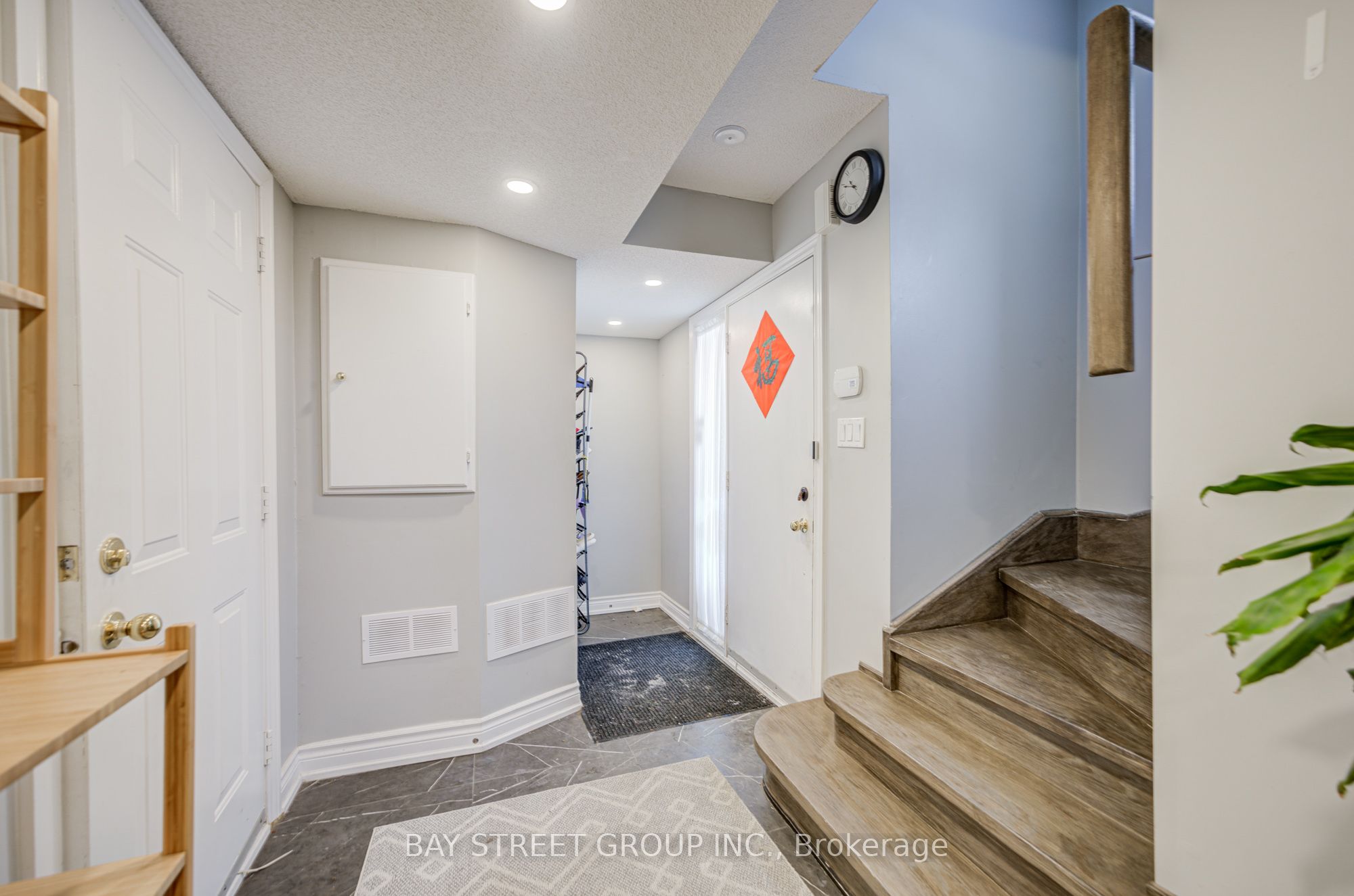 52 Leitchcroft Crescent, Markham, ON L3T 7W1 photo 2