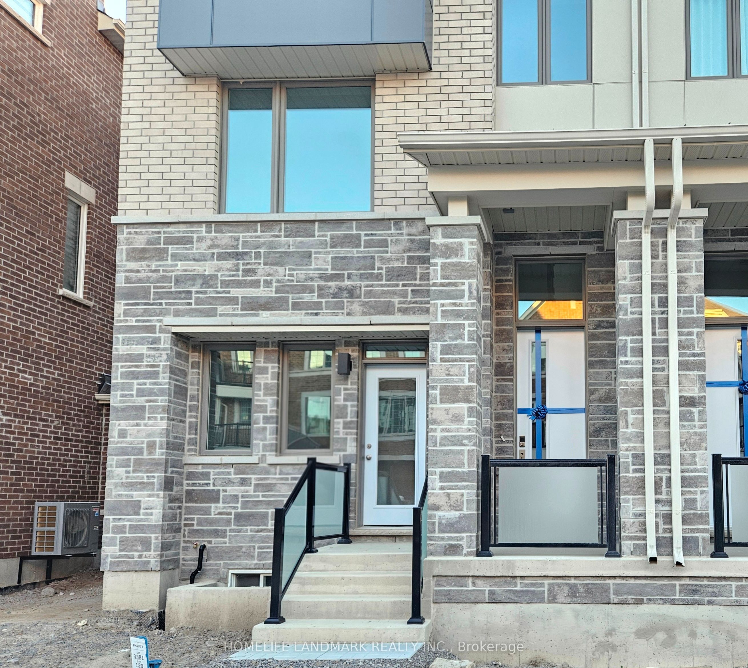 92 Avani Avenue, Markham, ON L6C 3S6