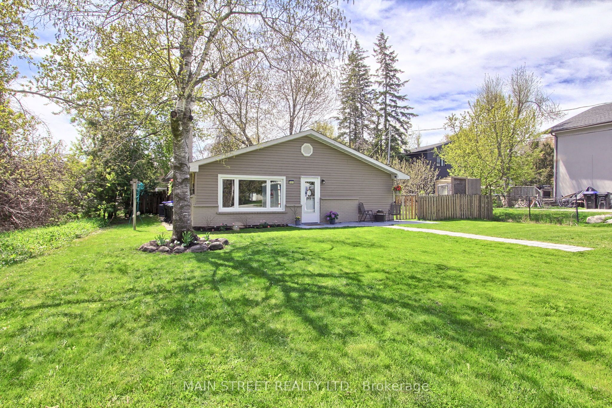 1021 Goshen Road, Innisfil, ON L9S 2B5 photo 4