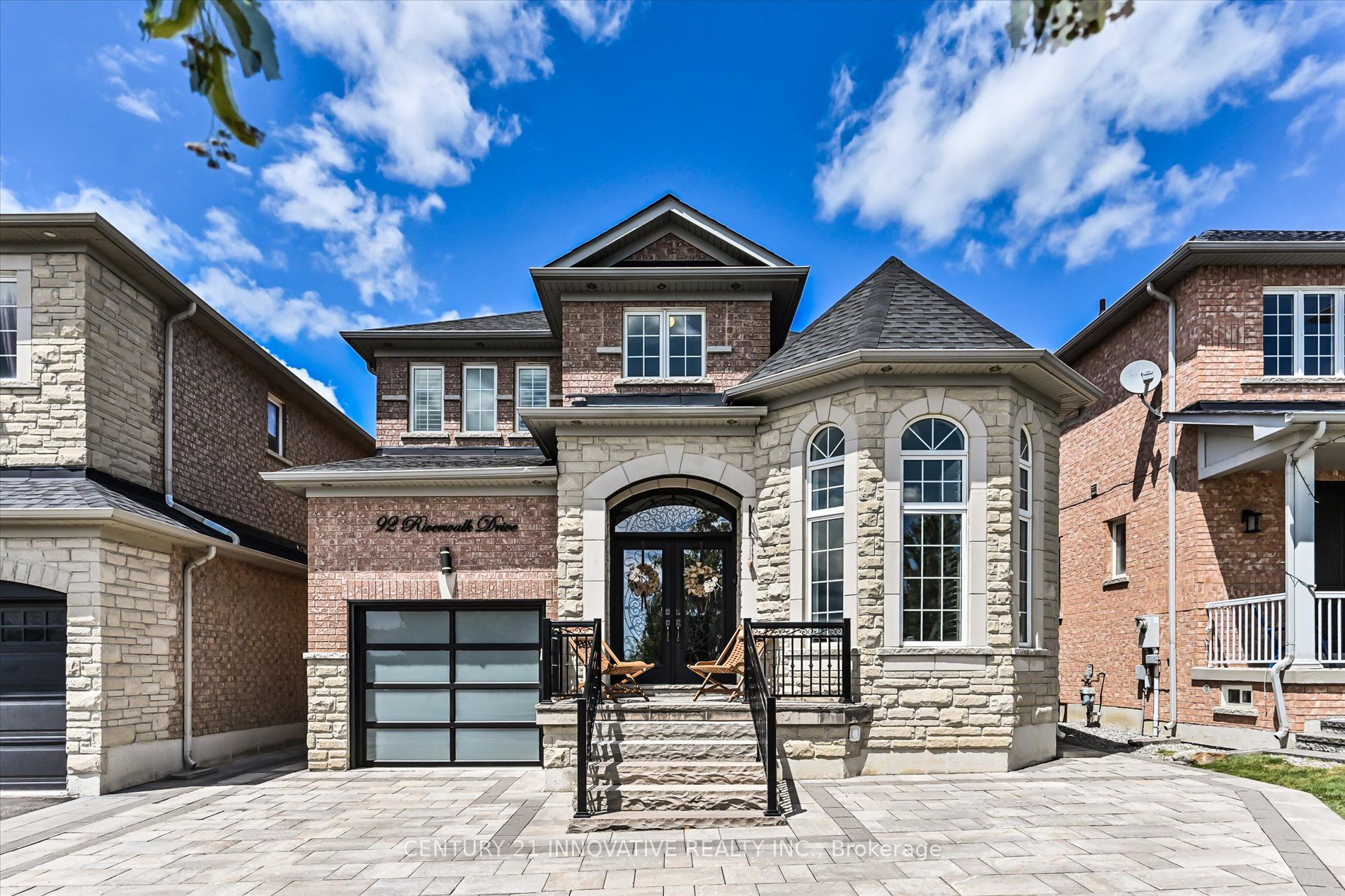 92 W Riverwalk Drive, Markham, ON L6B 0B9 photo 3