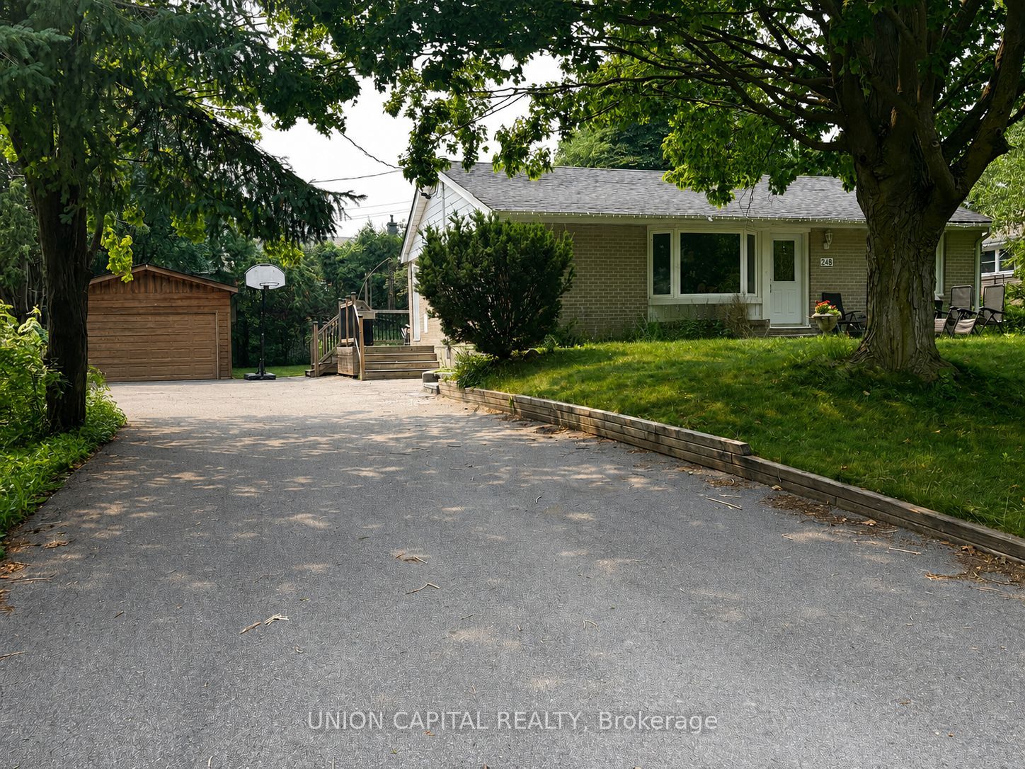 248 James Avenue Lower, Newmarket, ON L3Y 4R8 photo 2