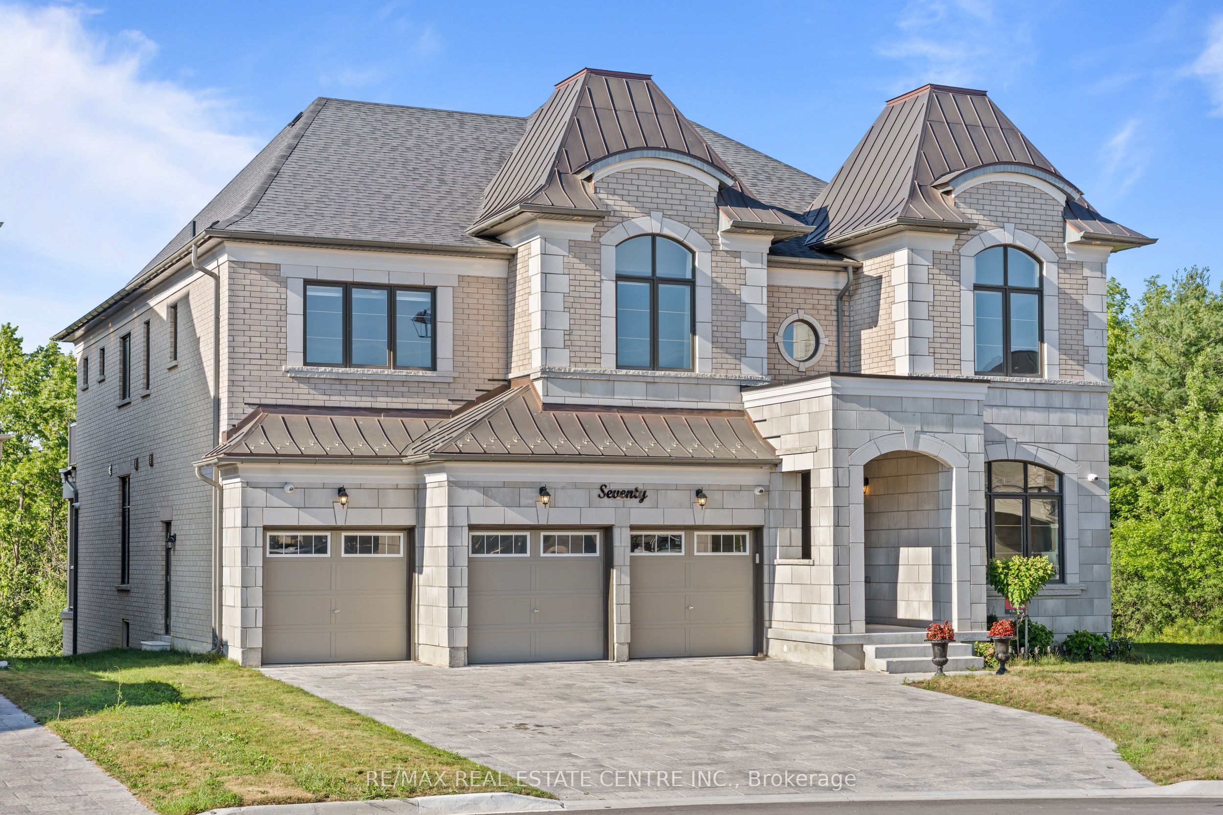 70 Appleyard Avenue, Vaughan, ON L4H 4N3 photo 2