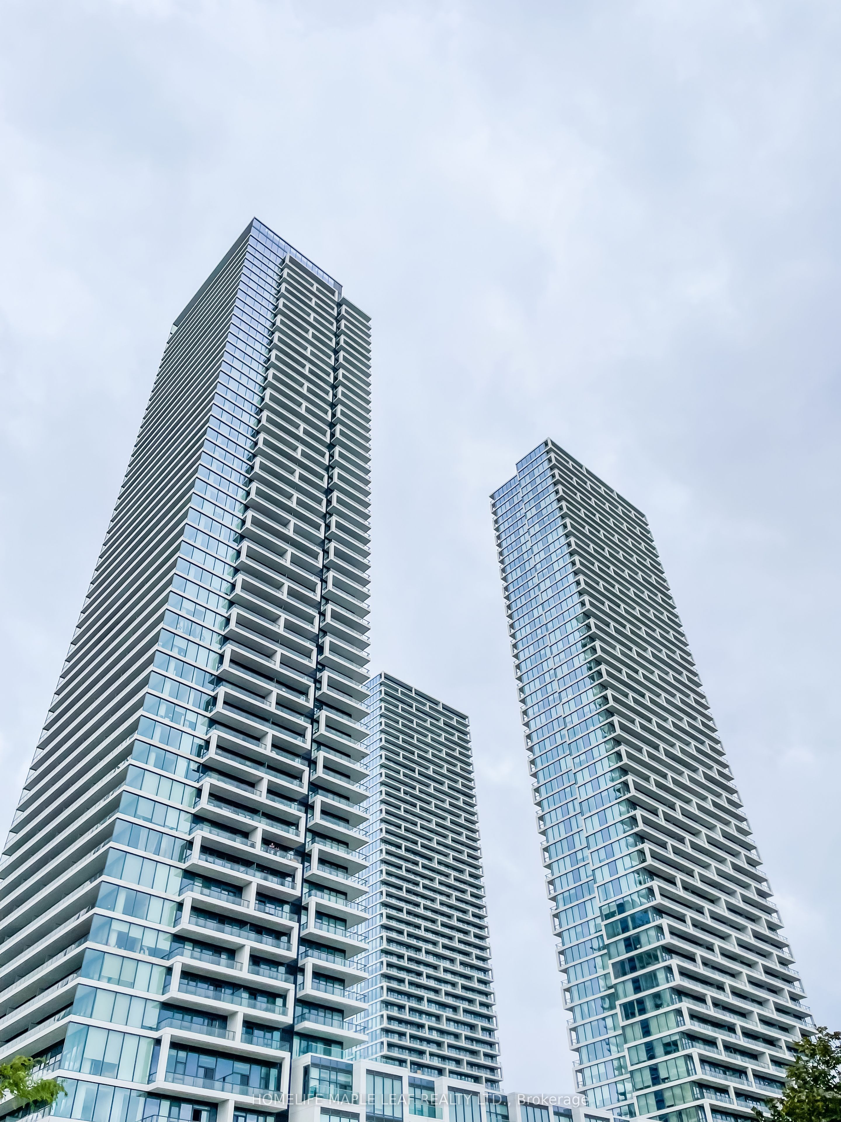 950 Portage Parkway 2215, Vaughan, ON L4K 0J7