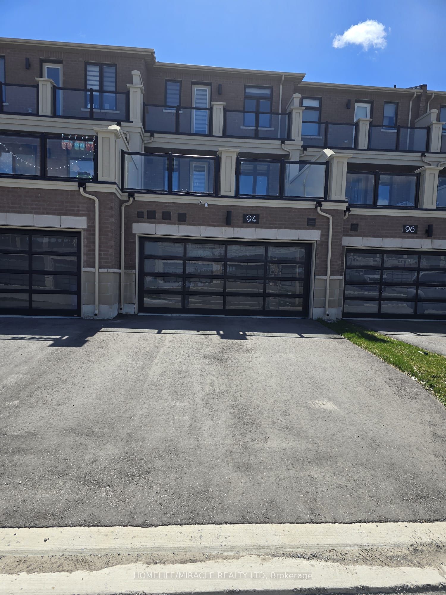 94 Robert Eaton Avenue, Markham, ON L3S 0G1