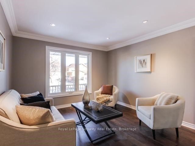 76 Dante Court, Vaughan, ON L4L 7X4 photo 3
