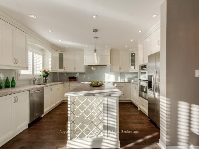 76 Dante Court, Vaughan, ON L4L 7X4 photo 5