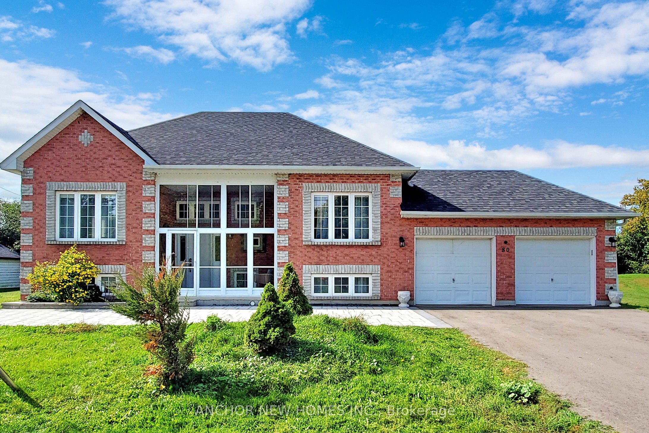 80 Moores Beach Road, Georgina, ON L0E 1N0