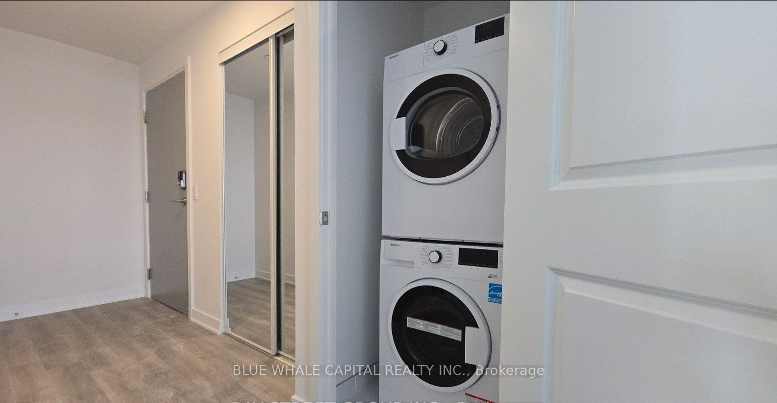 50 Upper Mall Way 2011, Vaughan, ON L4J 4P8 photo 3