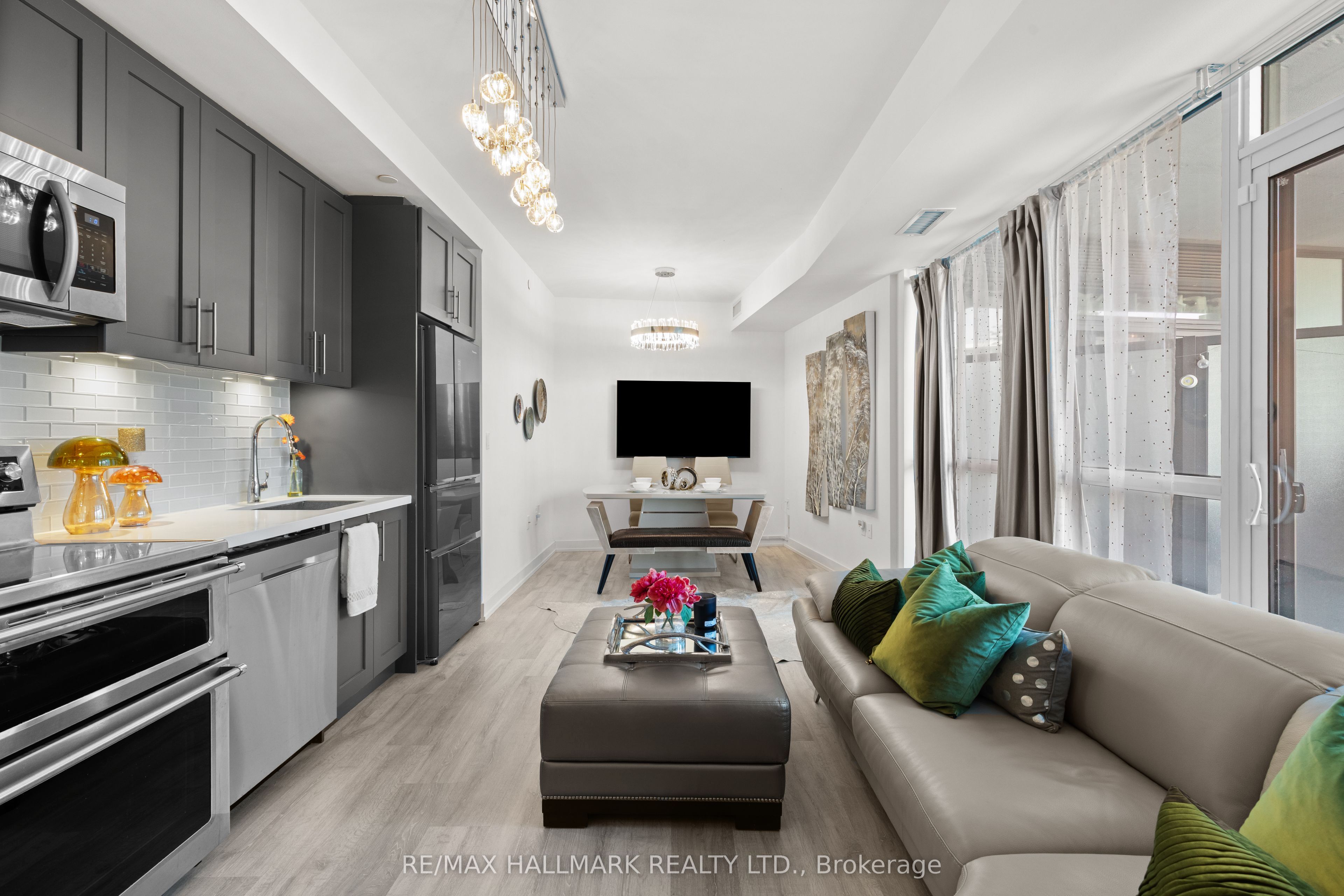 375 Sea Ray Avenue 225, Innisfil, ON L9S 0L9 photo 3