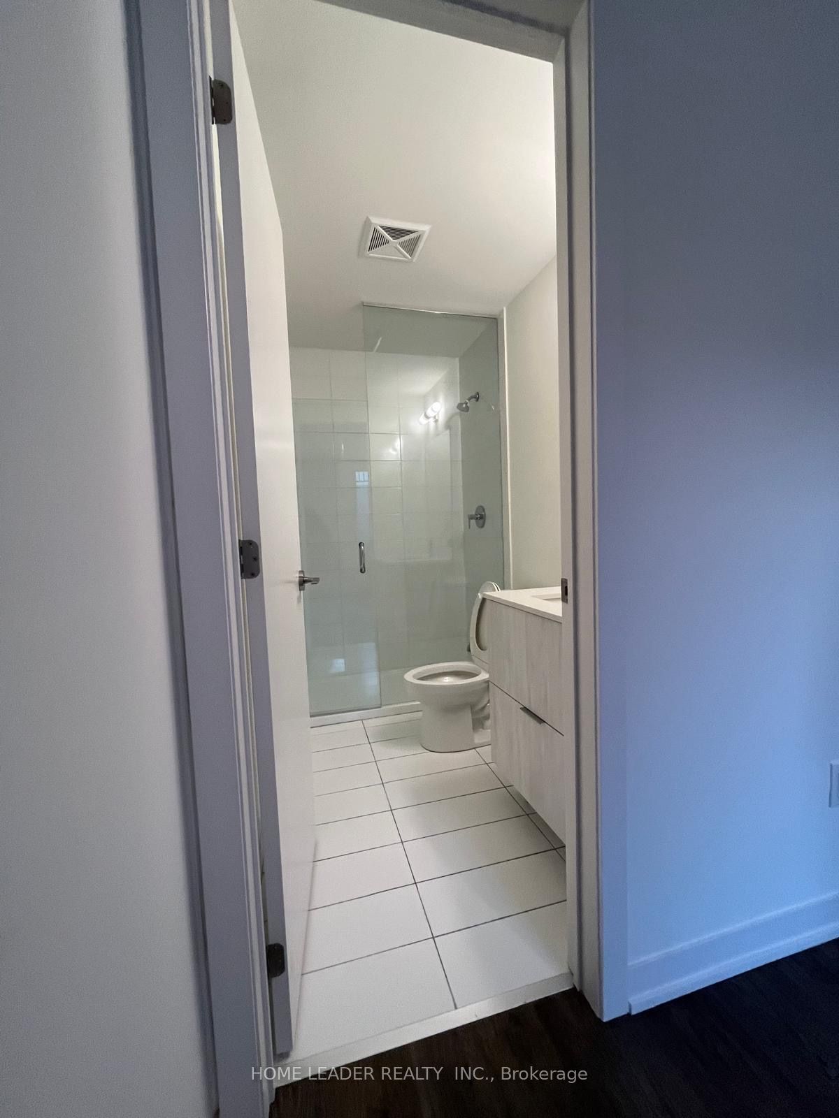 10 David eyer Road 1209, Richmond Hill, ON L4S 0N1 photo 3