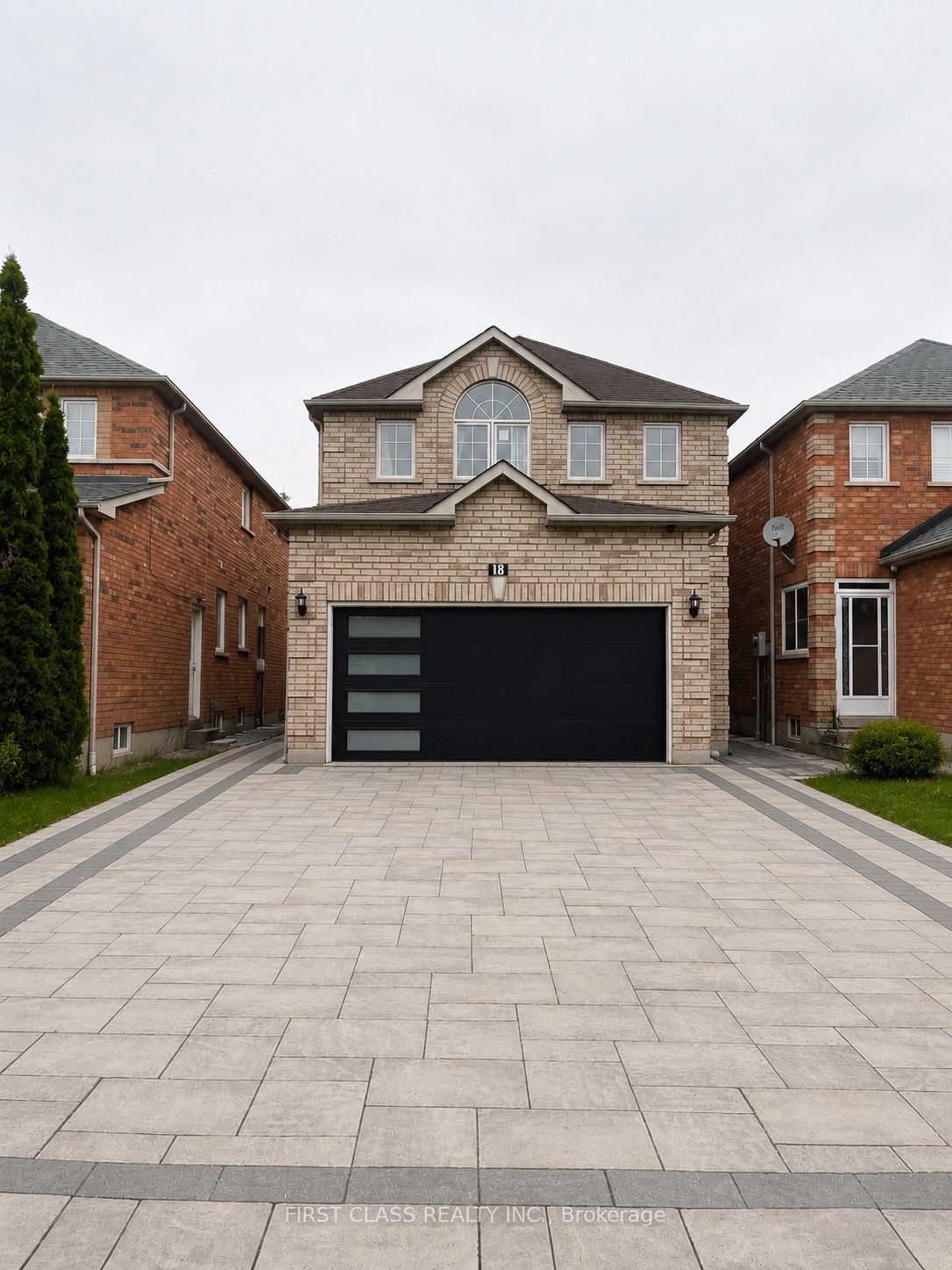 18 Angela Court Upper, Markham, ON L3S 4K8