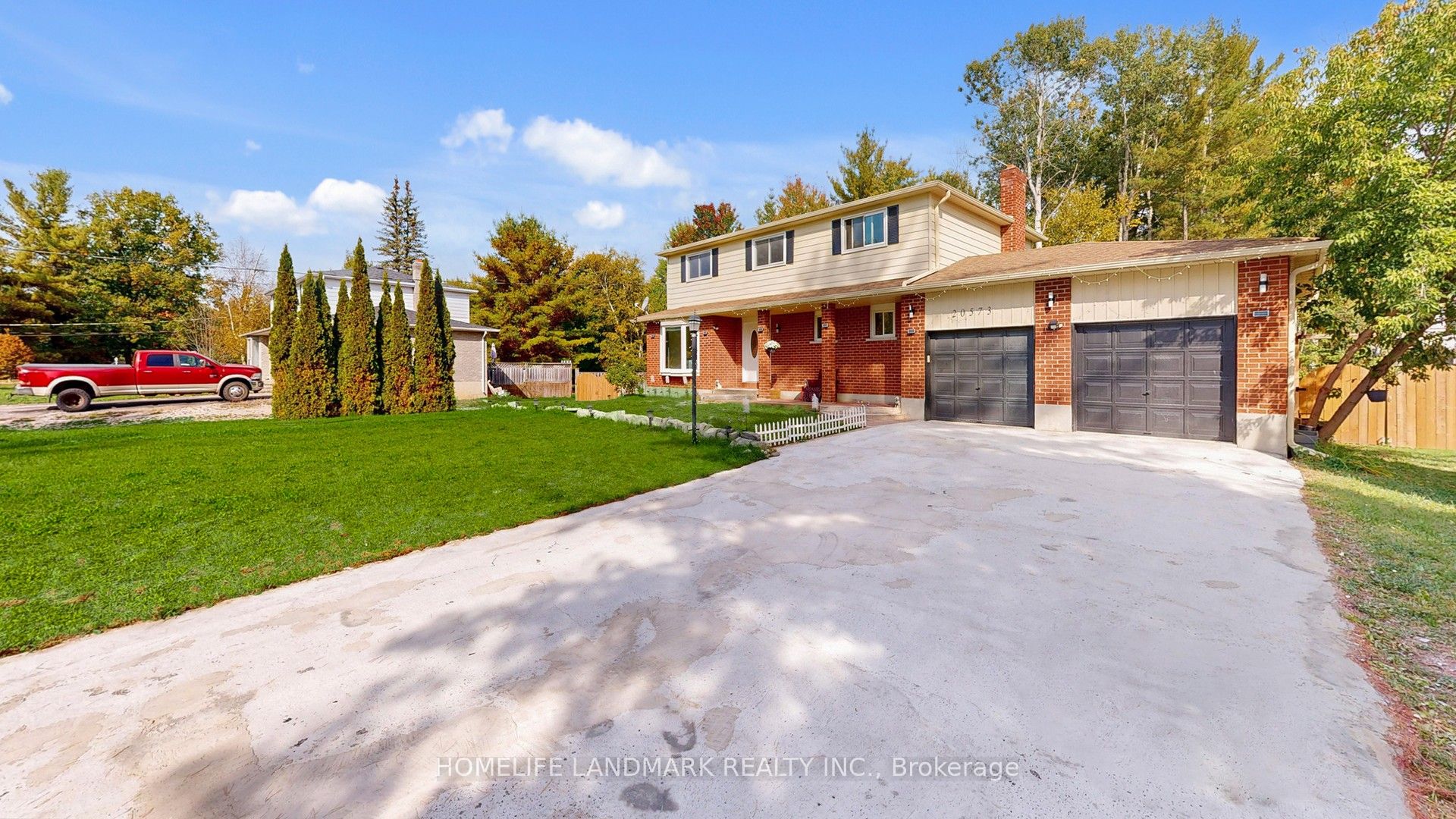 20573 Yonge Street, East Gwillimbury, ON L3Y 4V8 photo 3