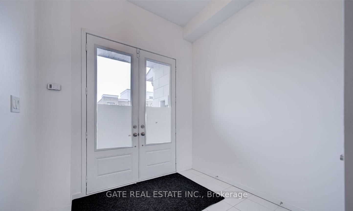 189 Elyse Court, Aurora, ON L4G 2C9 photo 3