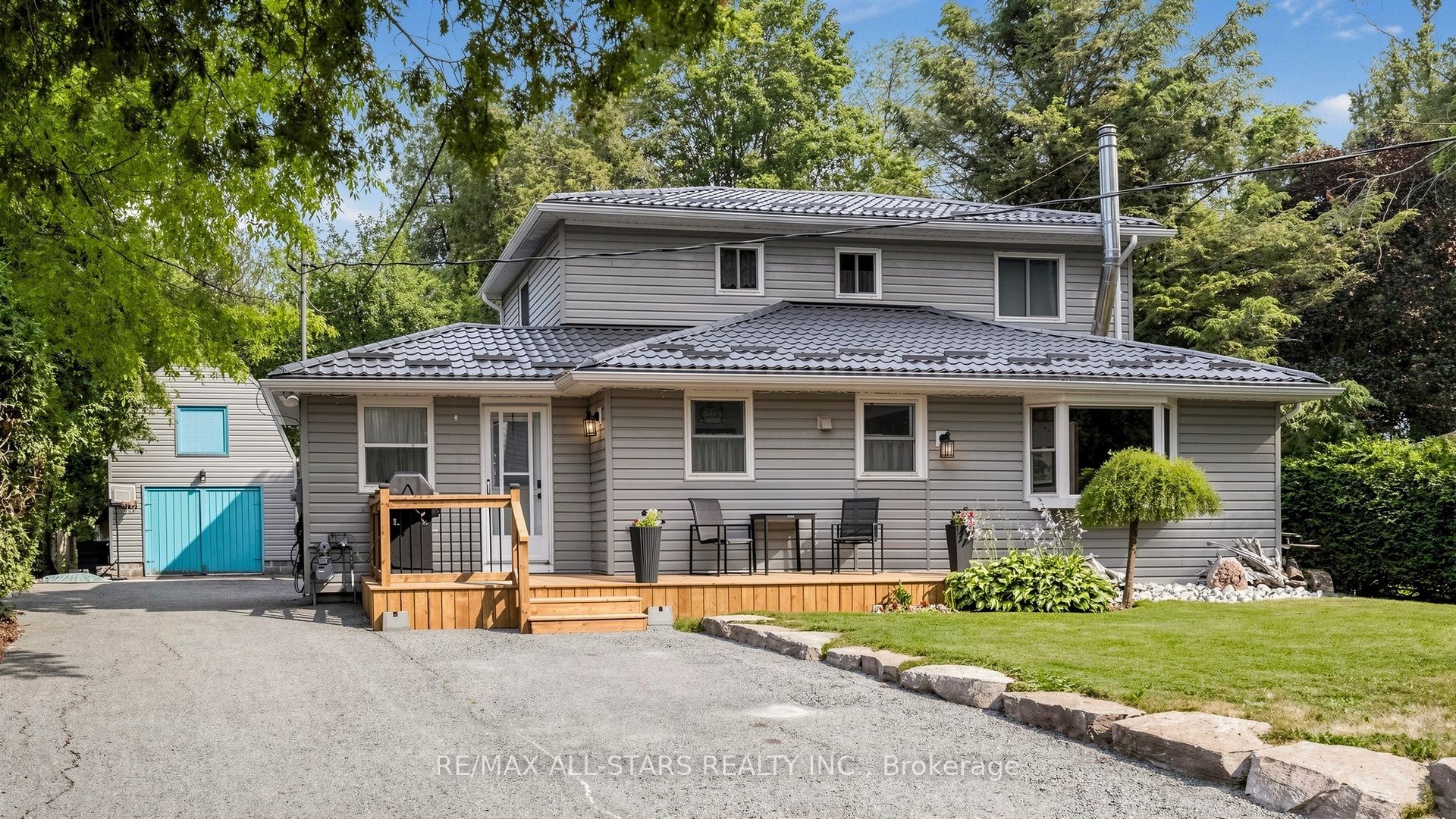 28 Florence Drive, Georgina, ON L0E 1N0