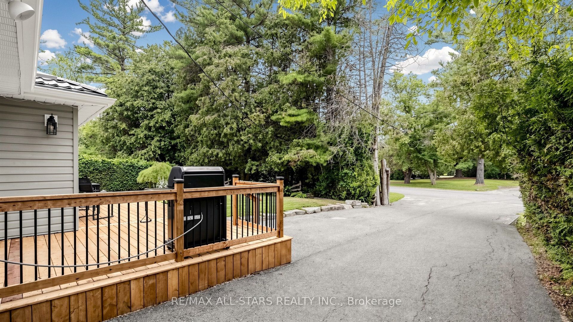 28 Florence Drive, Georgina, ON L0E 1N0 photo 4