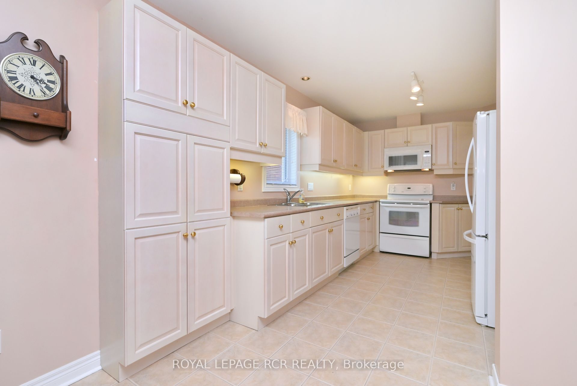 83 Bella Vista Trail, New Tecumseth, ON L9R 2E2 photo 5