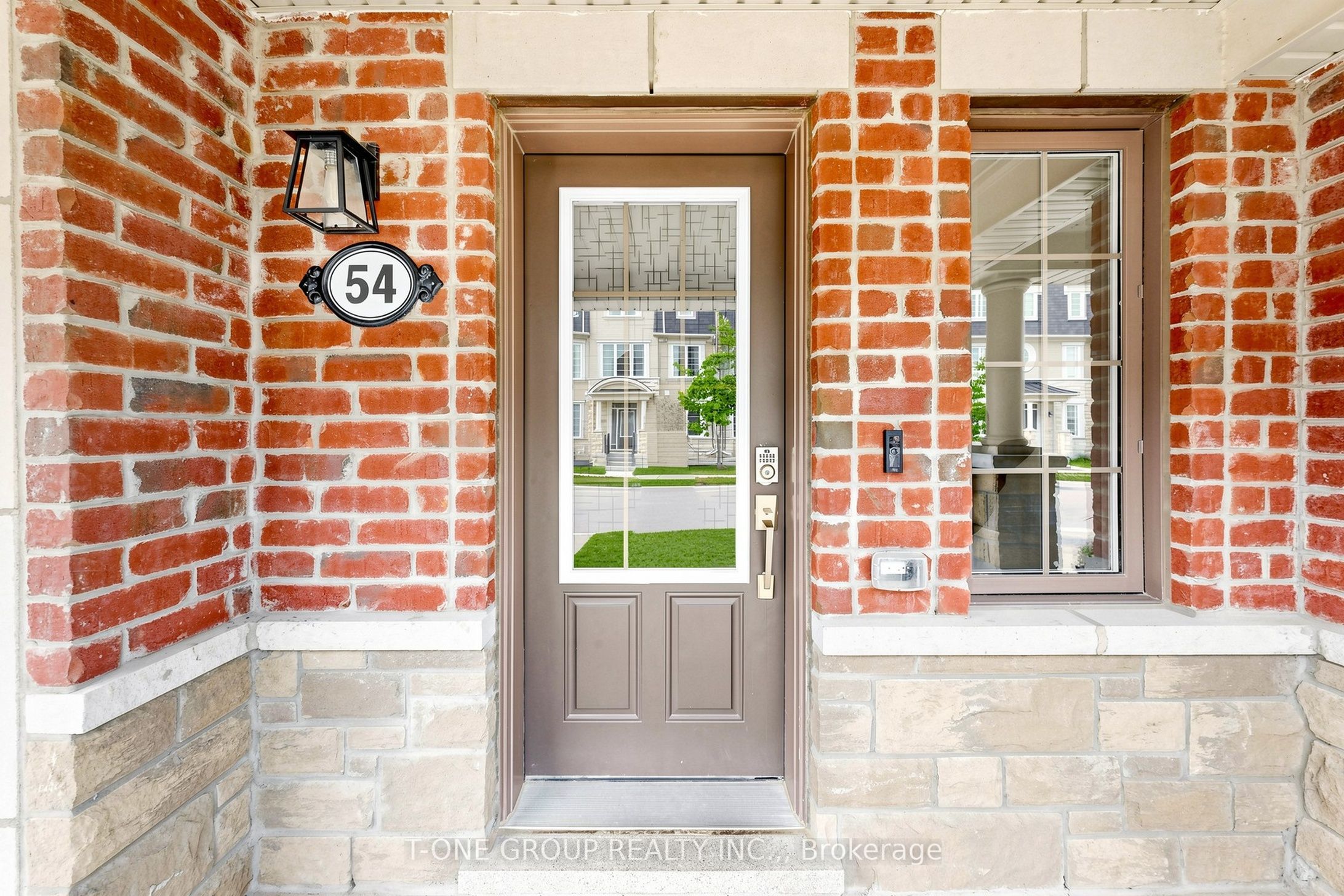 54 Casely Avenue, Richmond Hill, ON L4S 0K3 photo 3