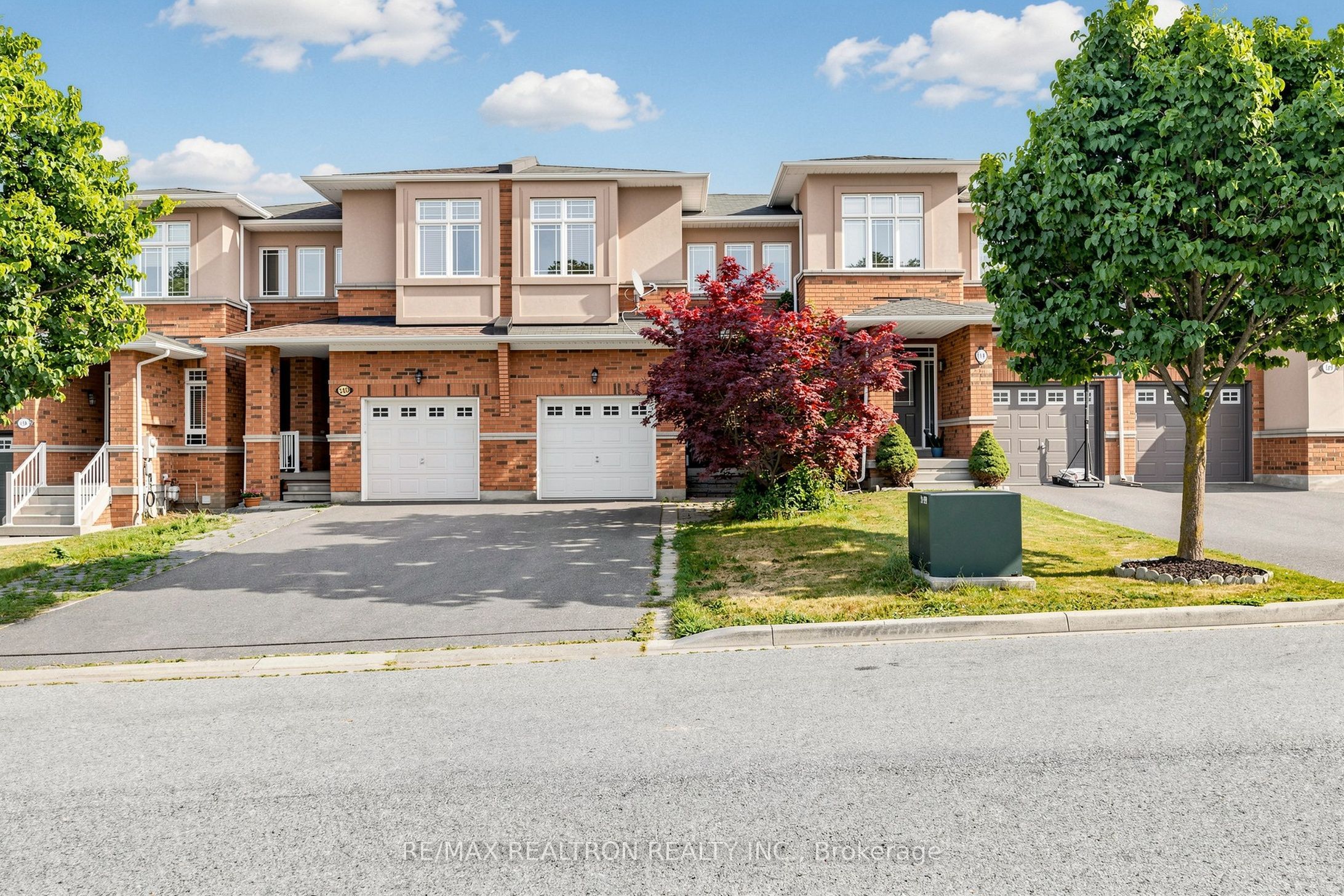 142 Mistywood Crescent W, Vaughan, ON L4J 9K3