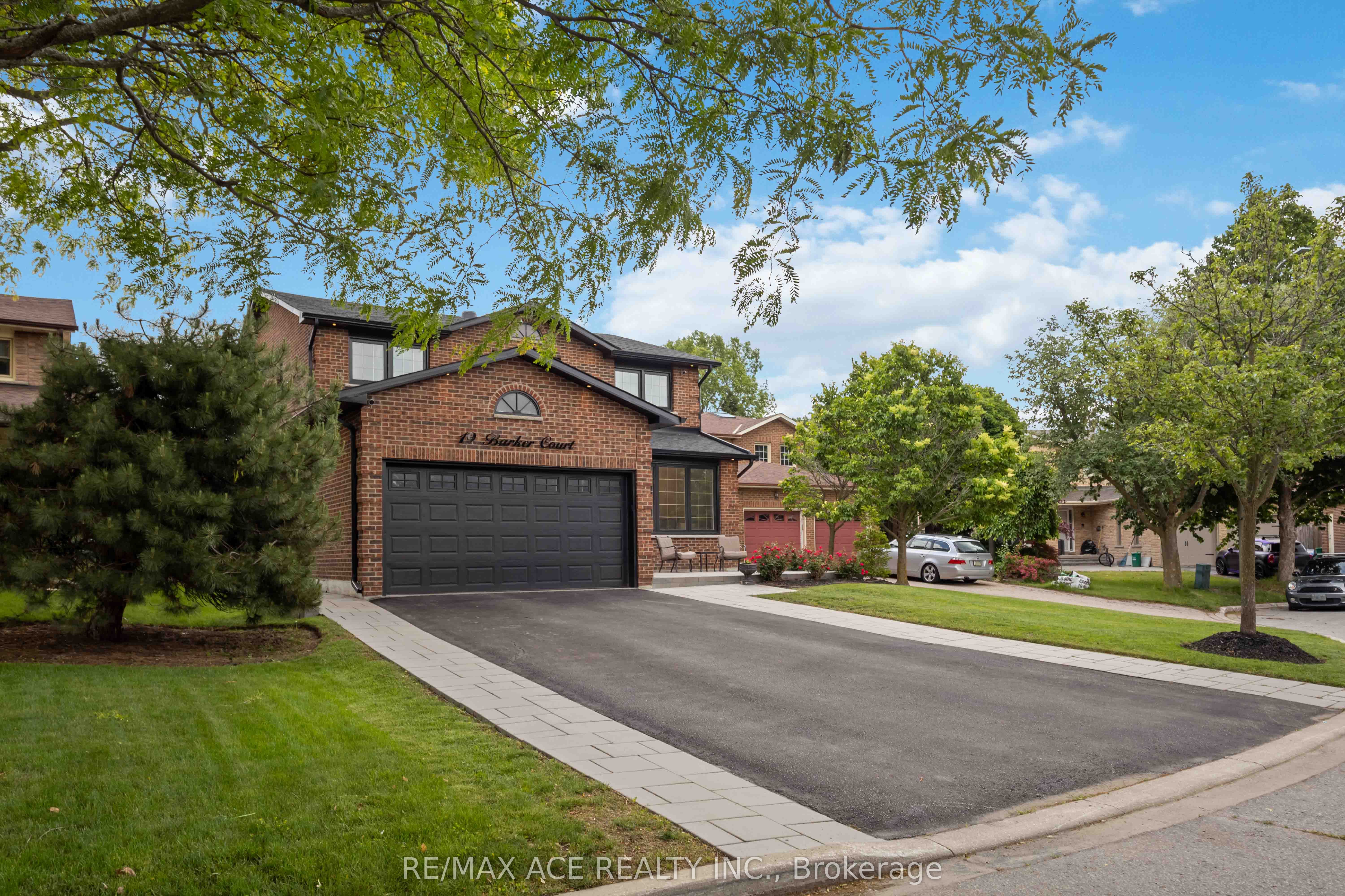 19 Barker Court, Markham, ON L3P 3X9 photo 3