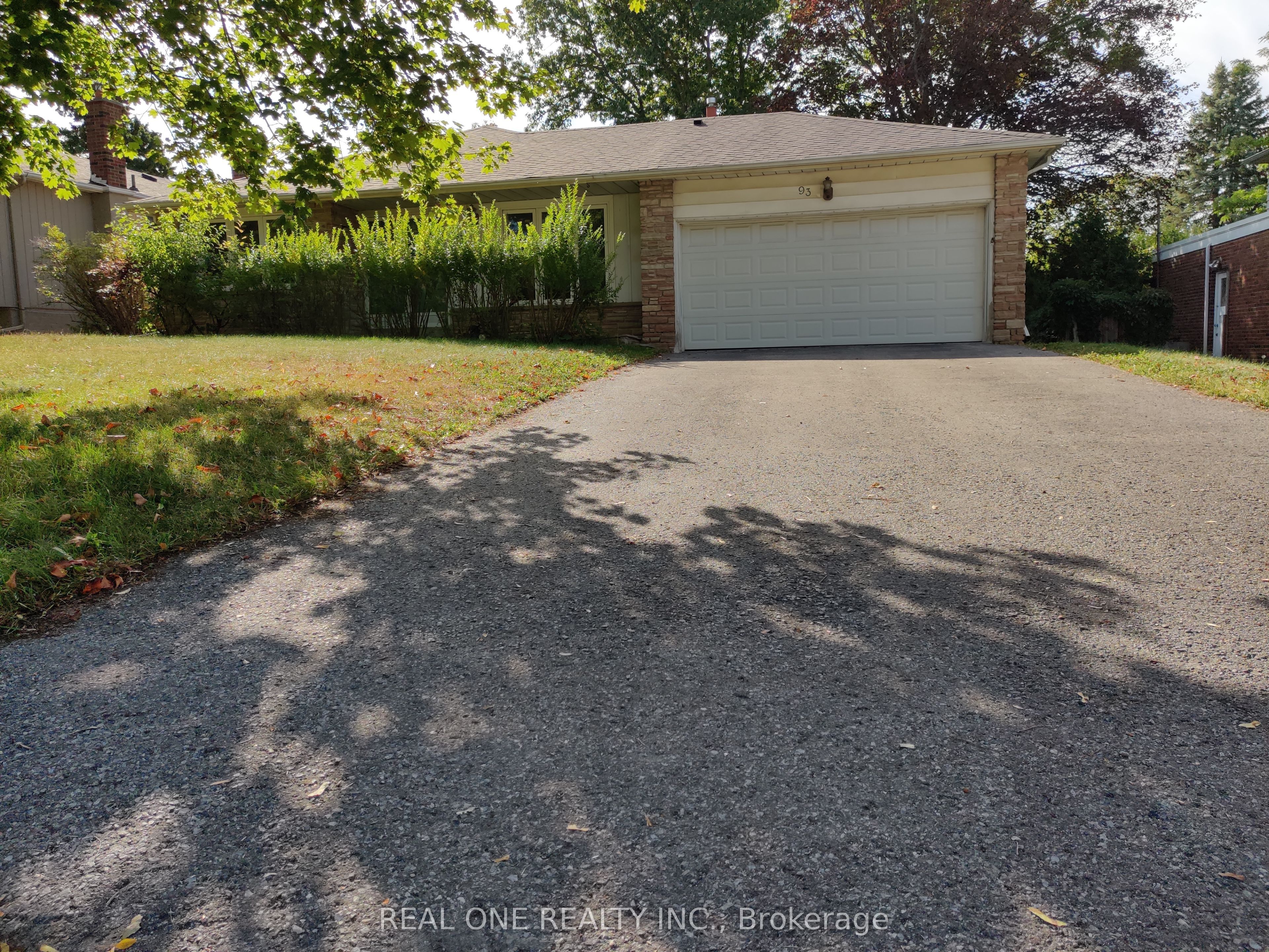 93 Southdale Drive Upper, Markham, ON L3P 1K1