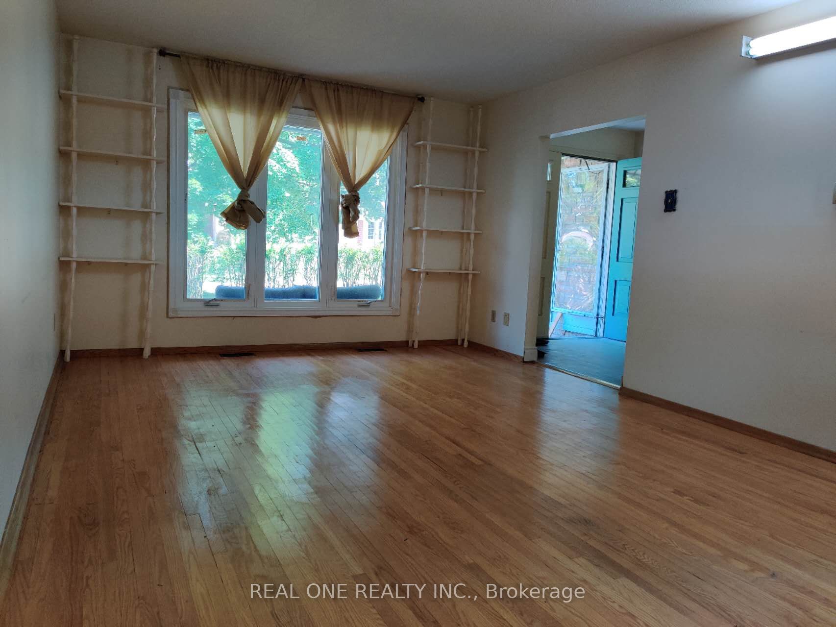 93 Southdale Drive Upper, Markham, ON L3P 1K1 photo 5