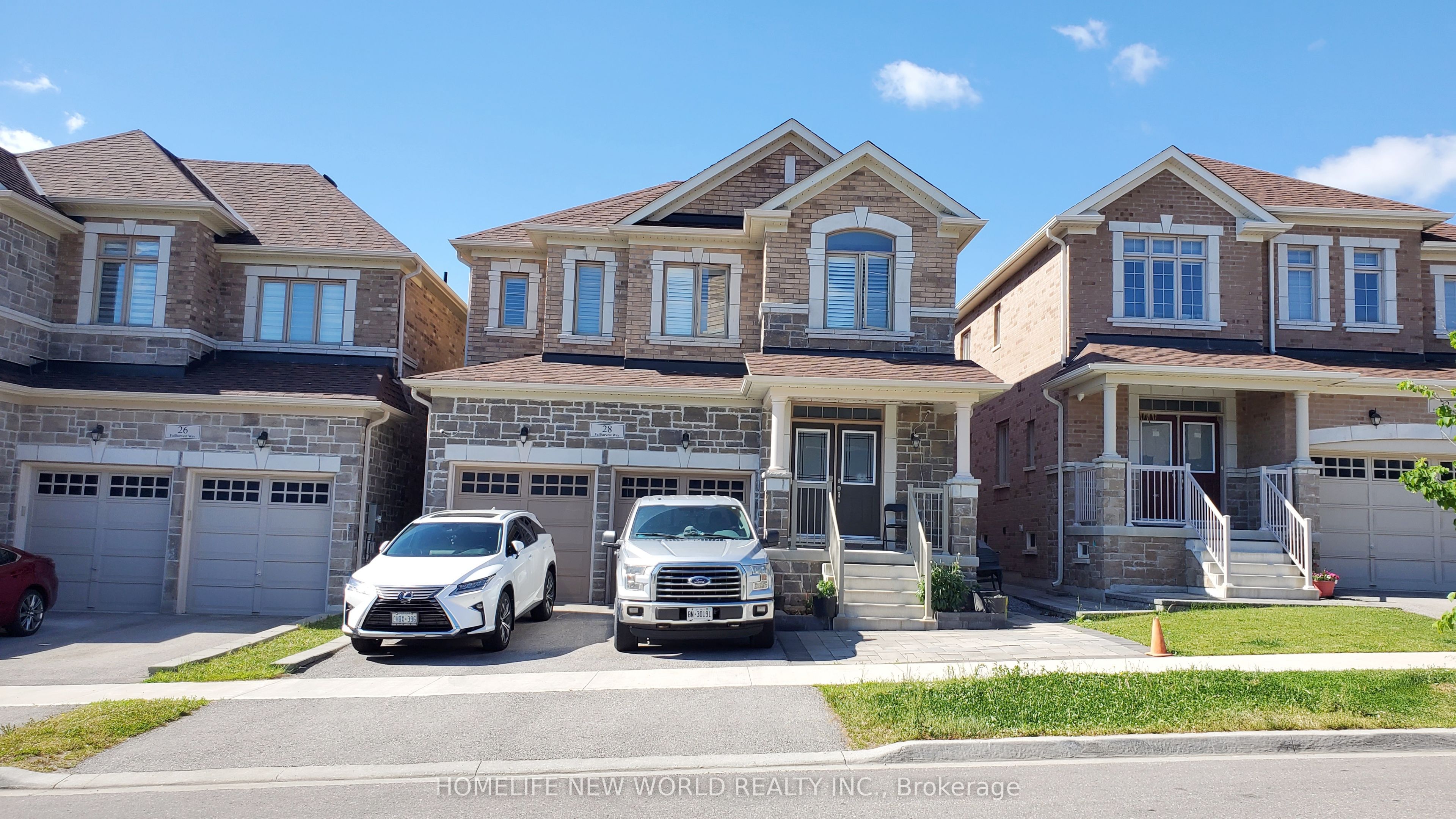 28 Fallharvest Way, Whitchurch-Stouffville, ON L4A 4V8