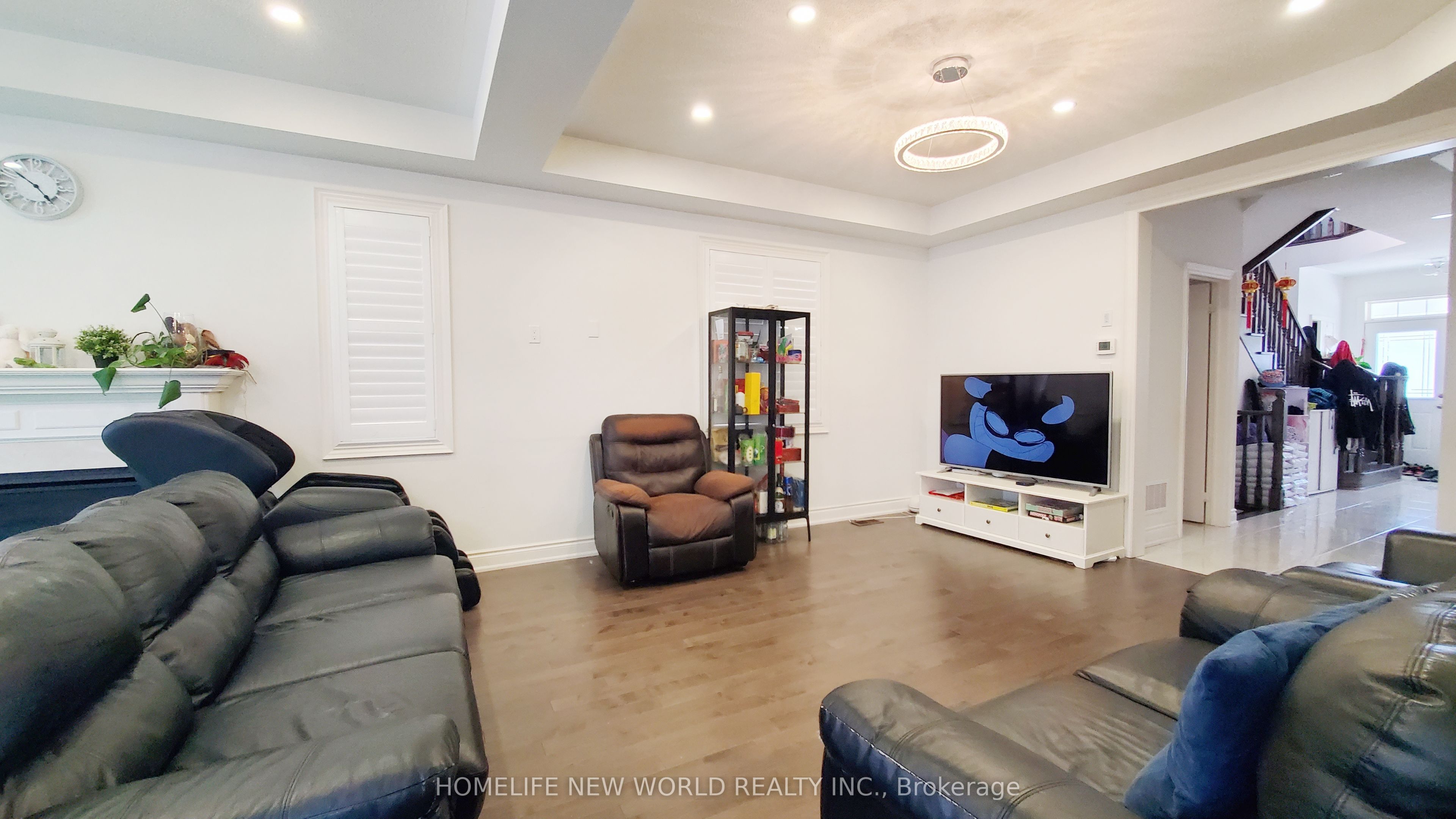 28 Fallharvest Way, Whitchurch-Stouffville, ON L4A 4V8 photo 2