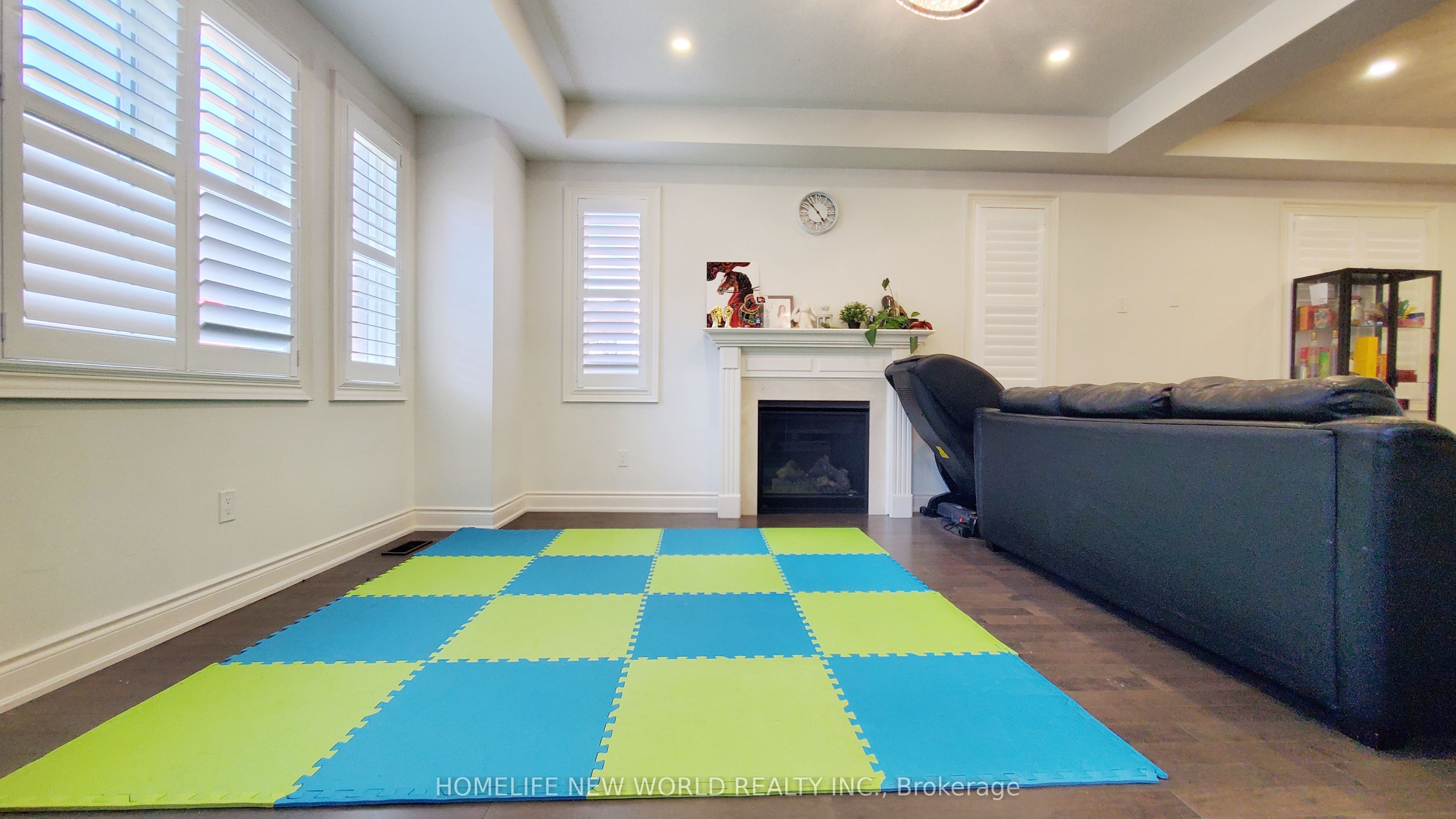 28 Fallharvest Way, Whitchurch-Stouffville, ON L4A 4V8 photo 4