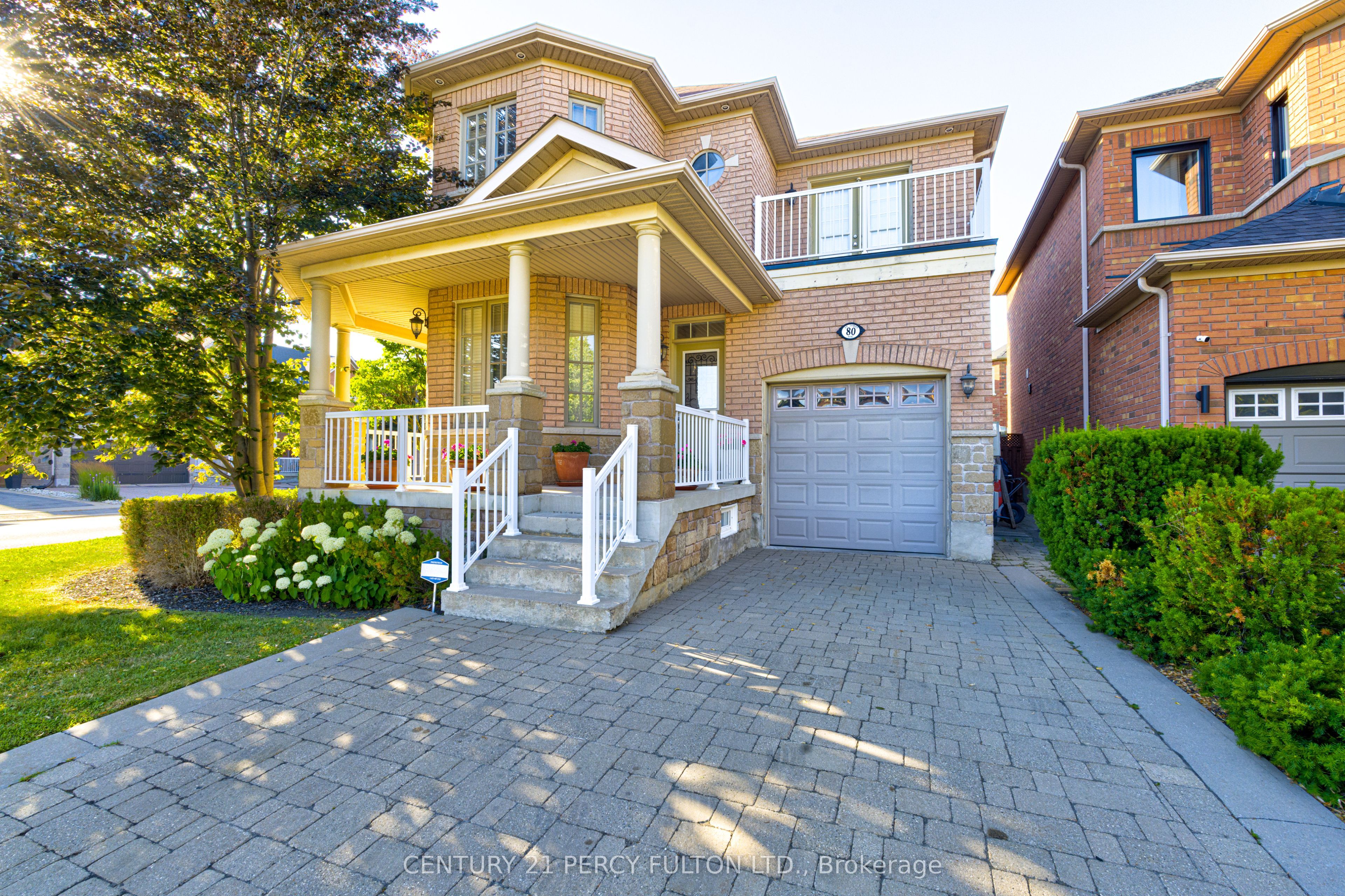 80 Saint James Avenue, Vaughan, ON L4H 3E8 photo 2