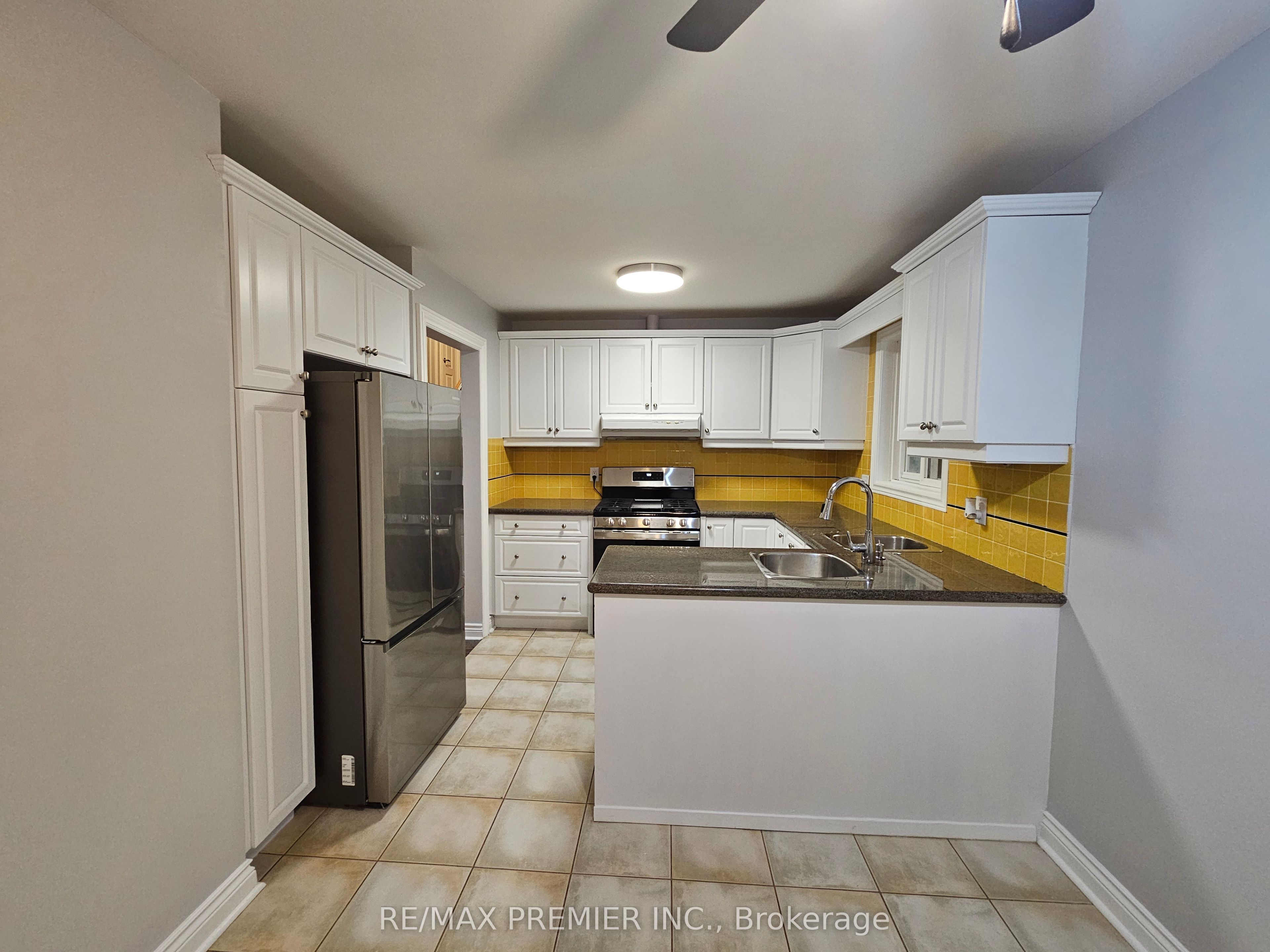 99 Albany Drive Main Floor, Vaughan, ON L4L 2X6 photo 5